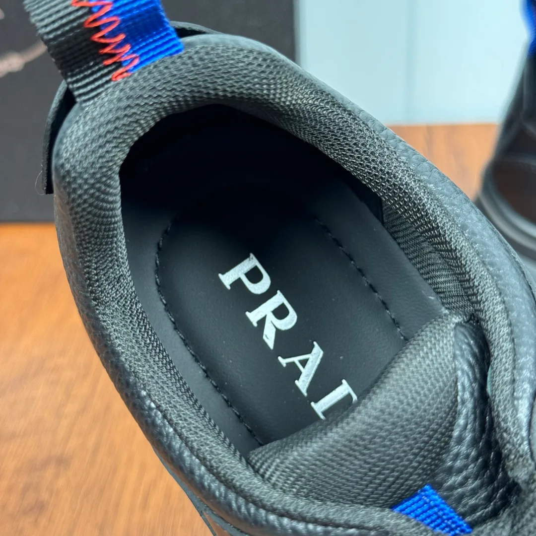 Кроссовки Мужские Prada 11393508