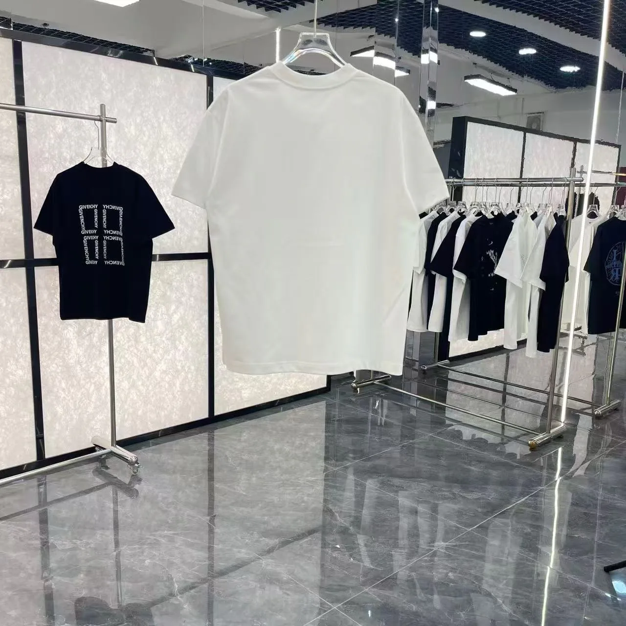 Футболки Мужские Givenchy 11346627