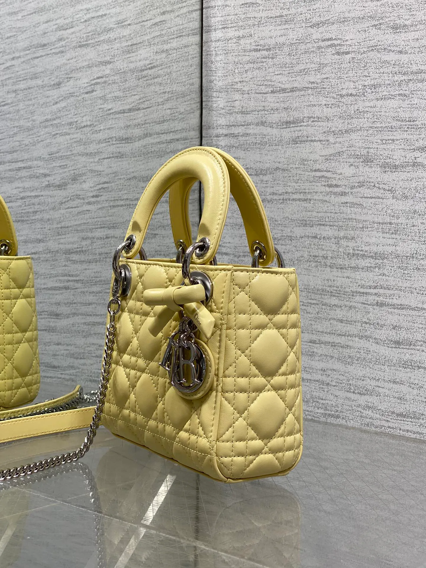 Классические Сумки Женские Christian Dior 17601483