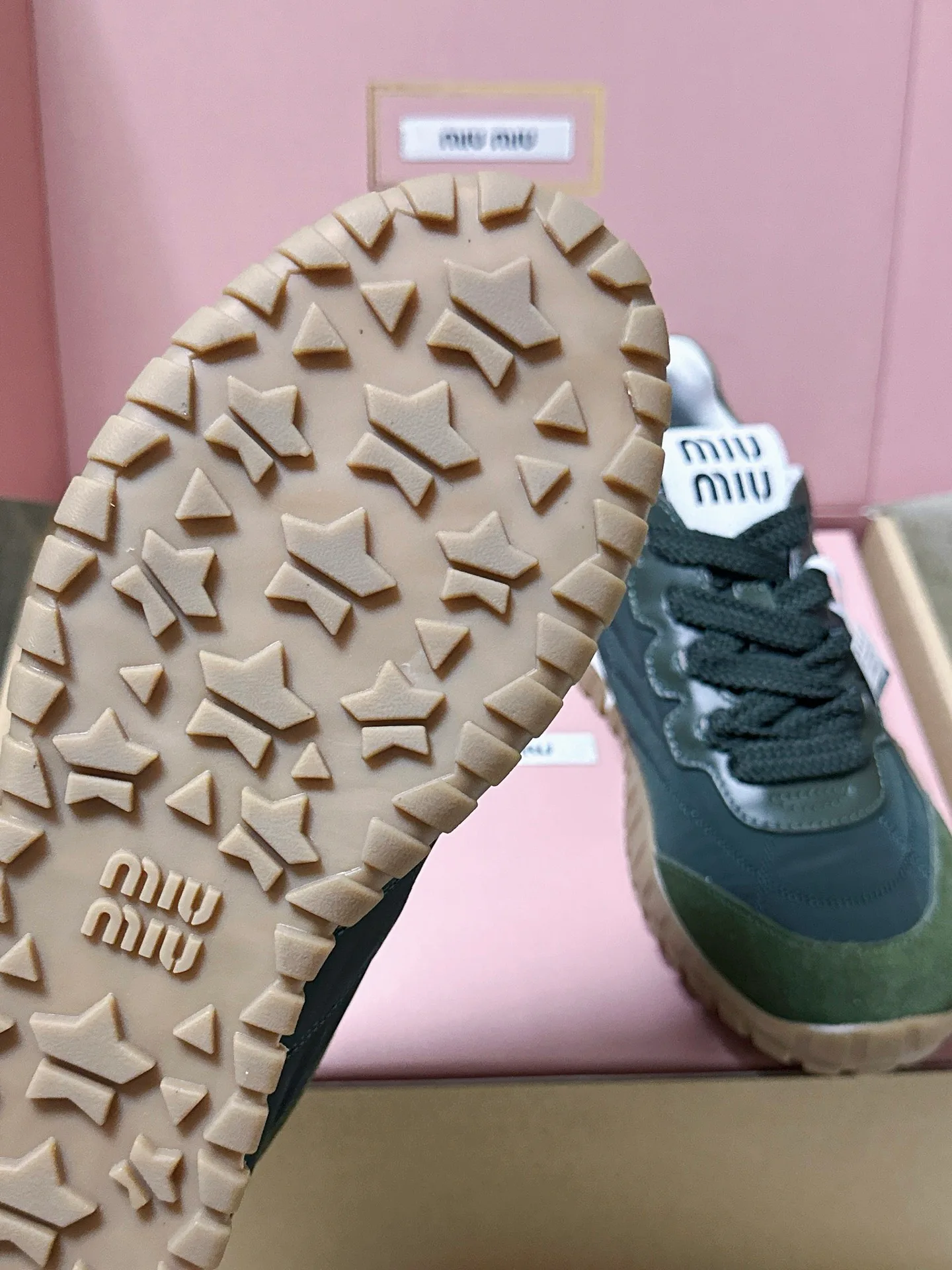 Кроссовки Женские Miu Miu 5715030