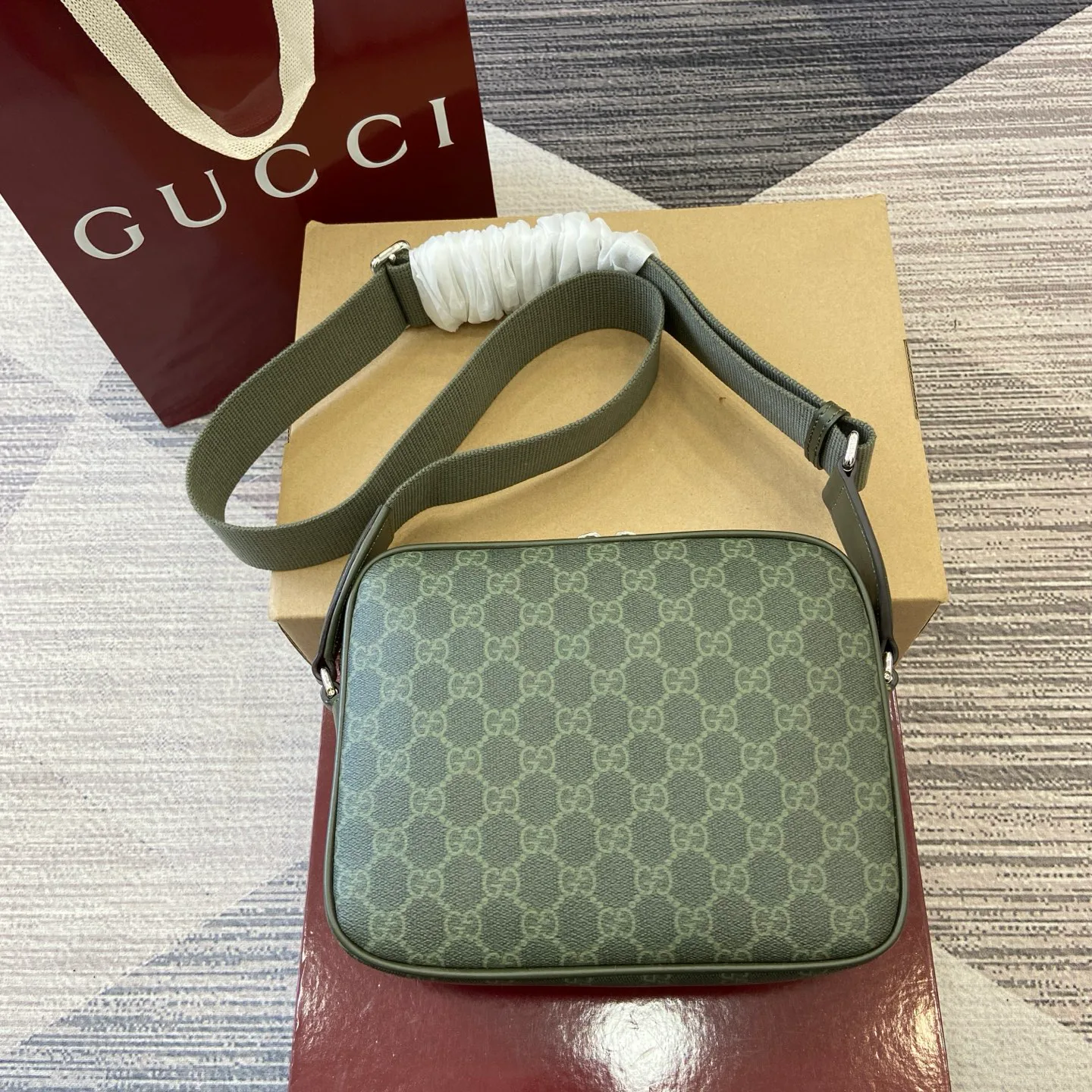 Классические Сумки Женские Gucci 11488763