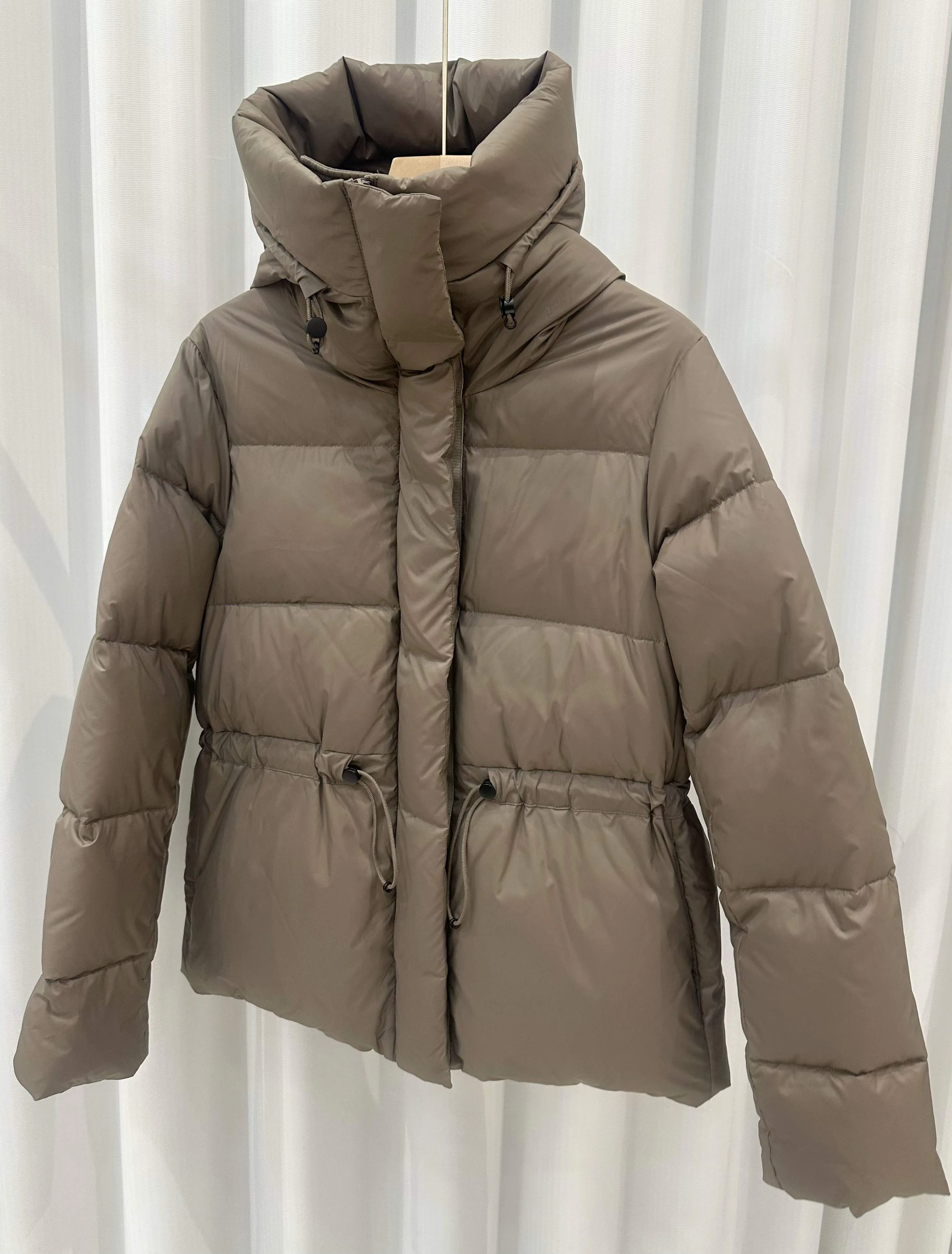 Куртки И Пуховики Женские Canada Goose 1860303