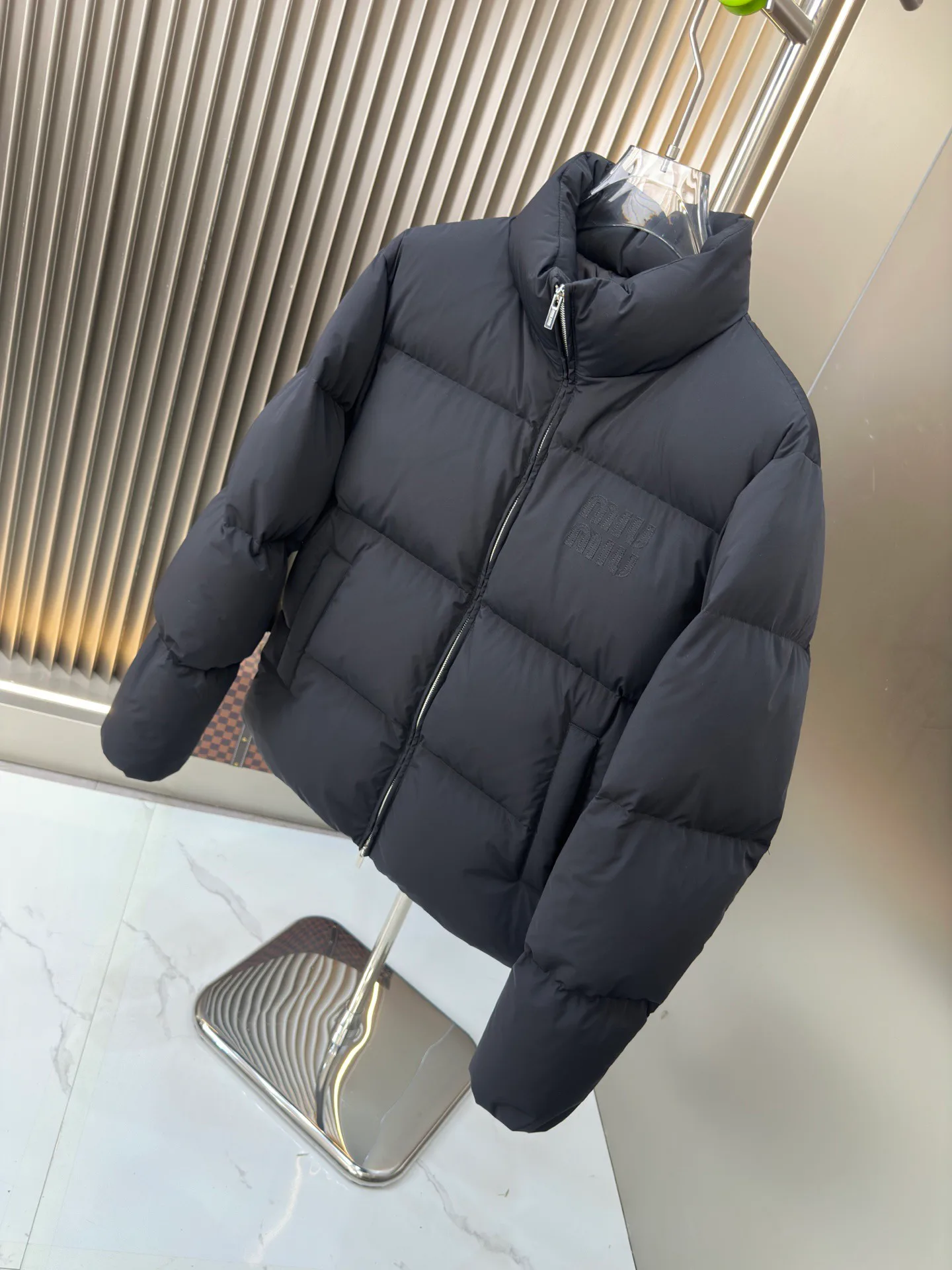 Куртки И Пуховики Женские Miu Miu 18971769