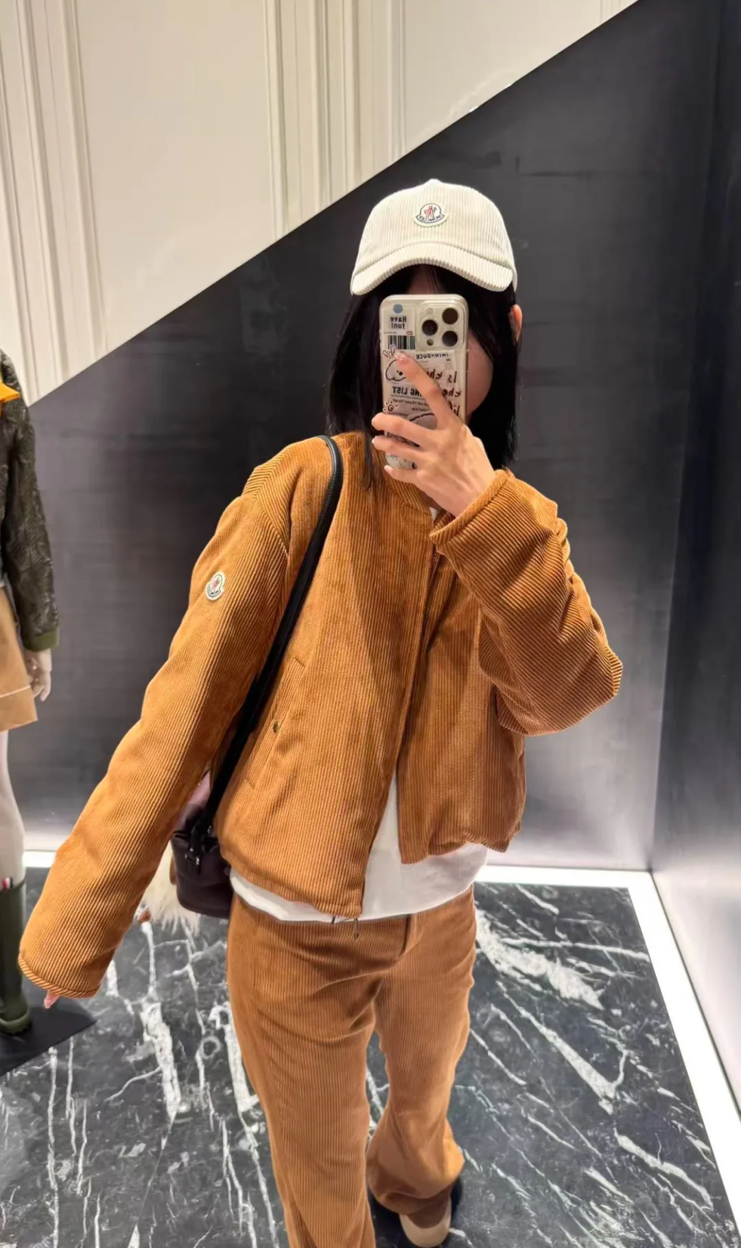 Куртки И Пуховики Женские Moncler 18746499