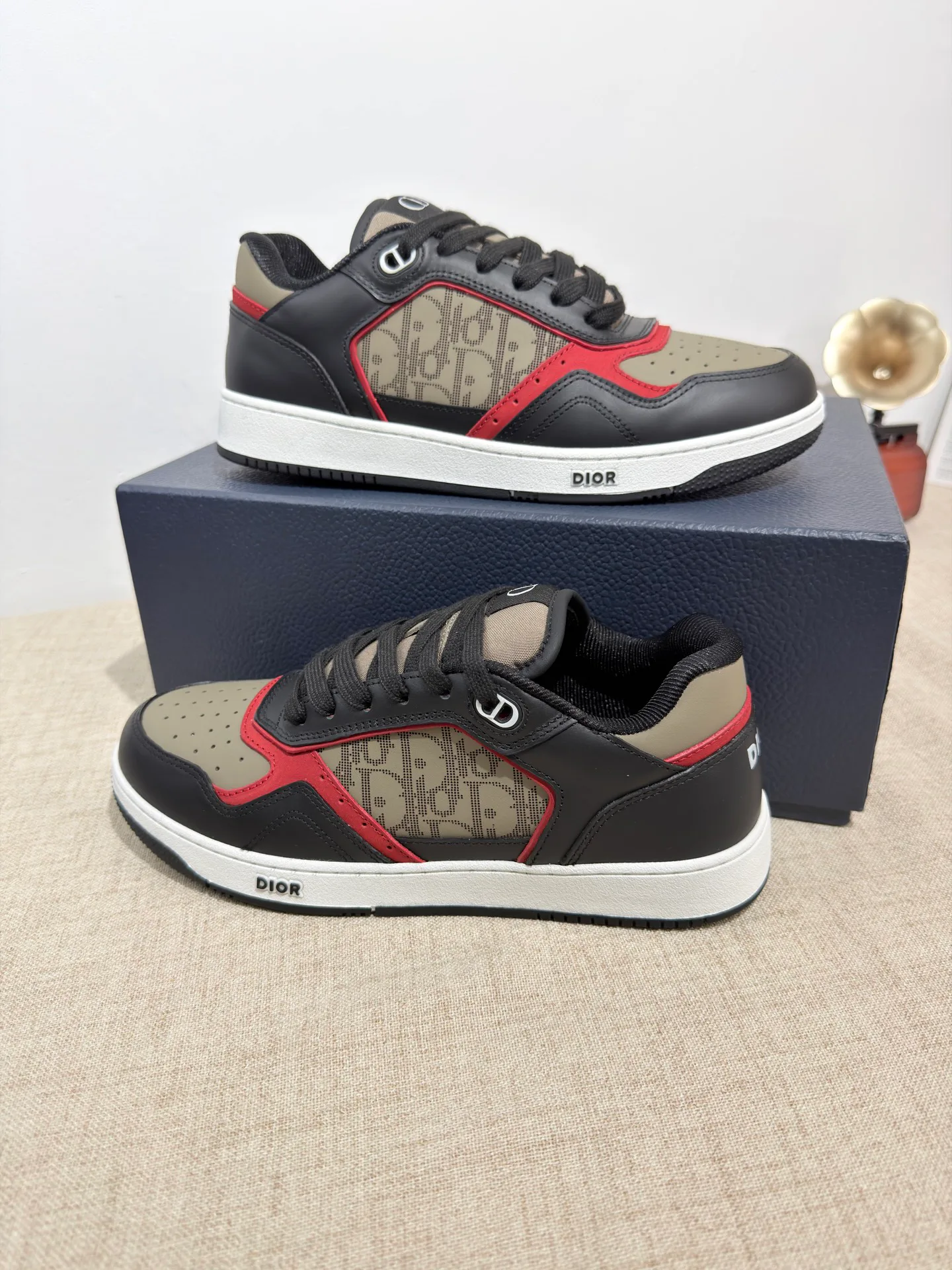 Кроссовки Женские Christian Dior 11456076
