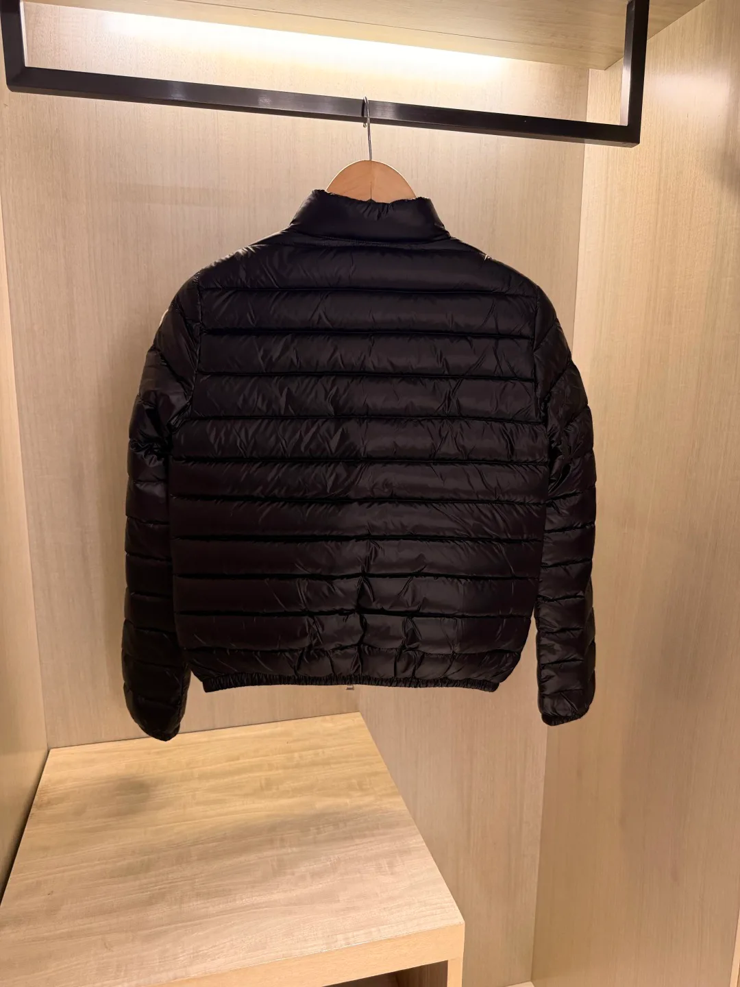 Куртки И Пуховики Женские Moncler 16890554