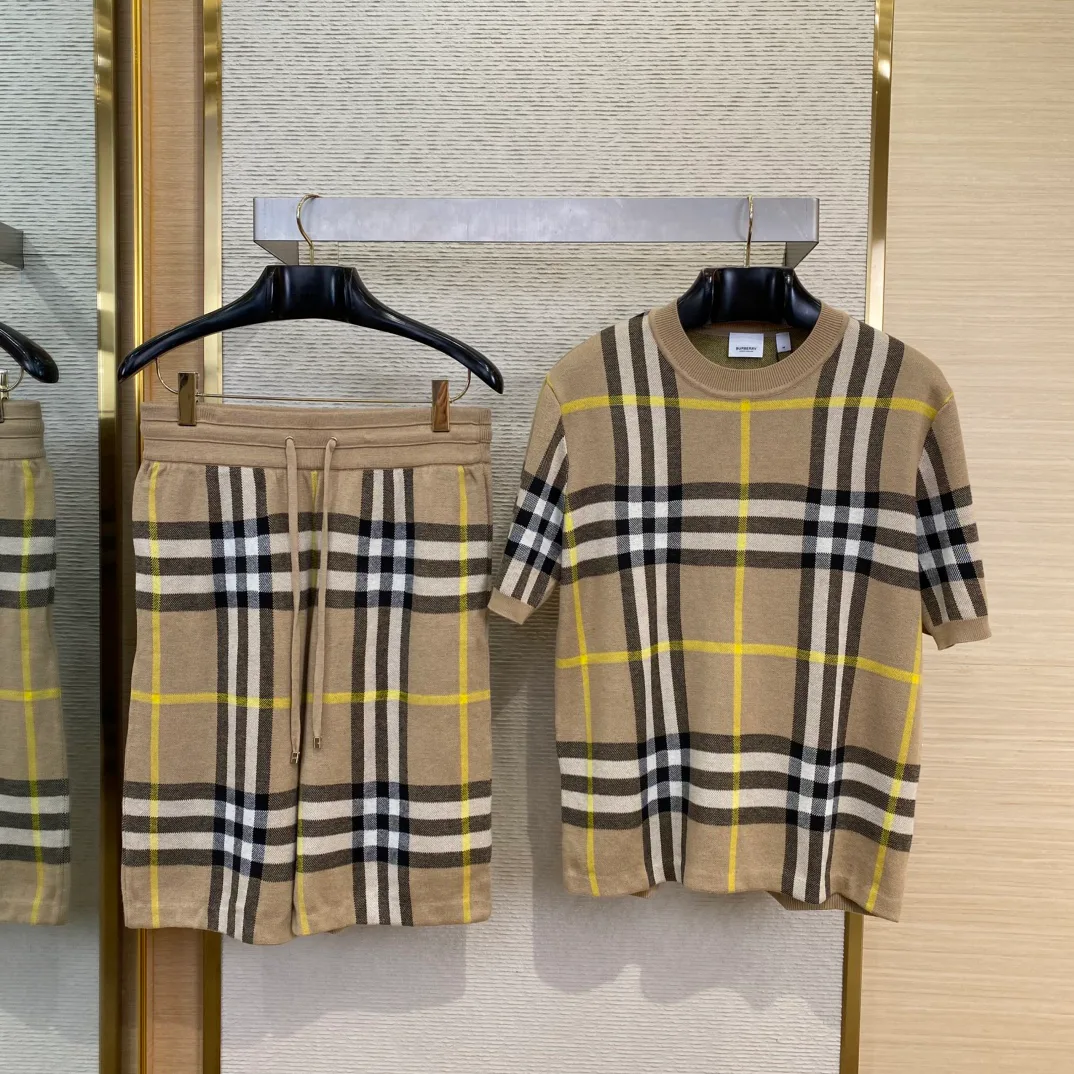 Костюмы Женские Burberry 34240