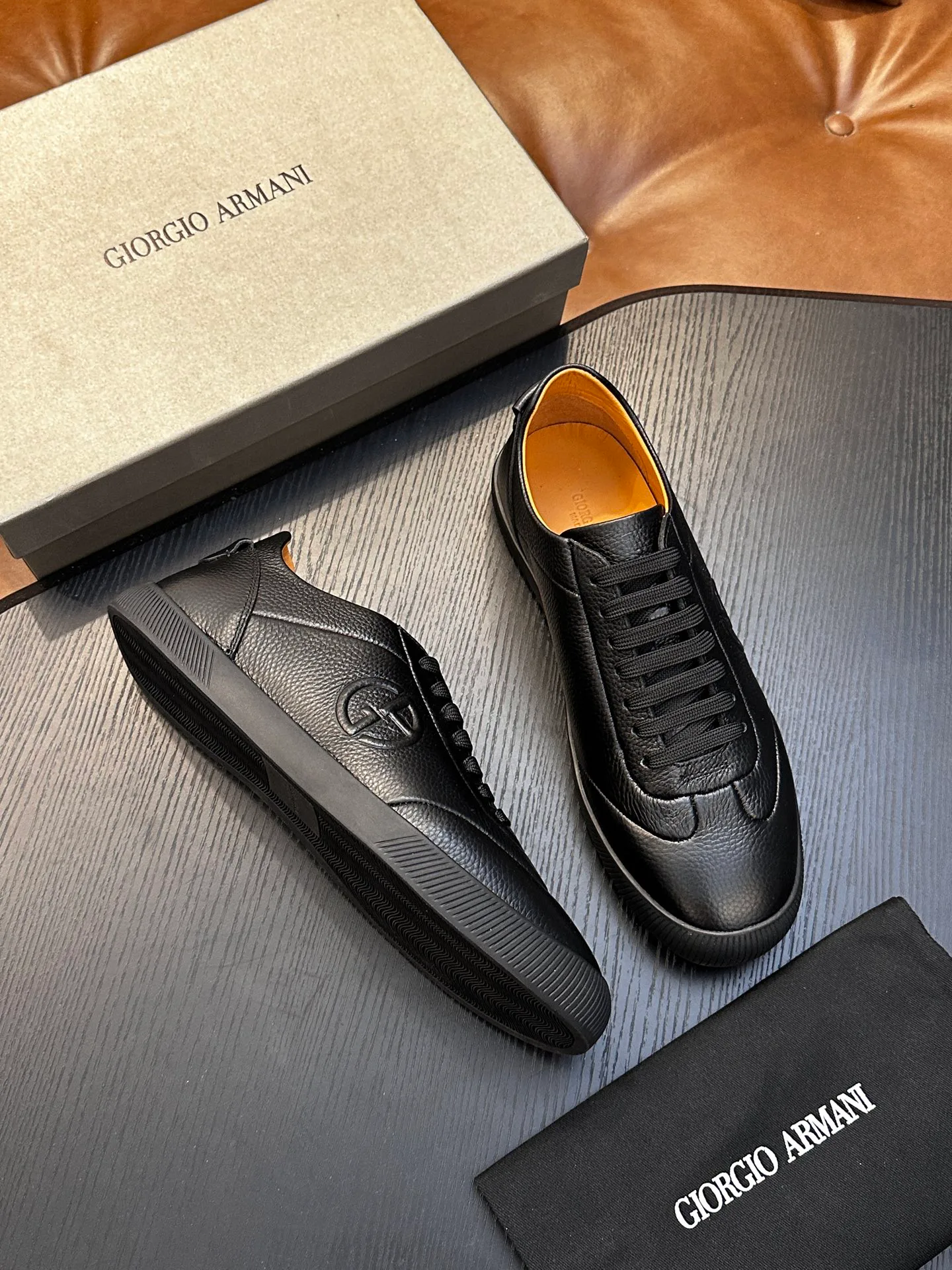 Кроссовки Мужские Armani 18118642