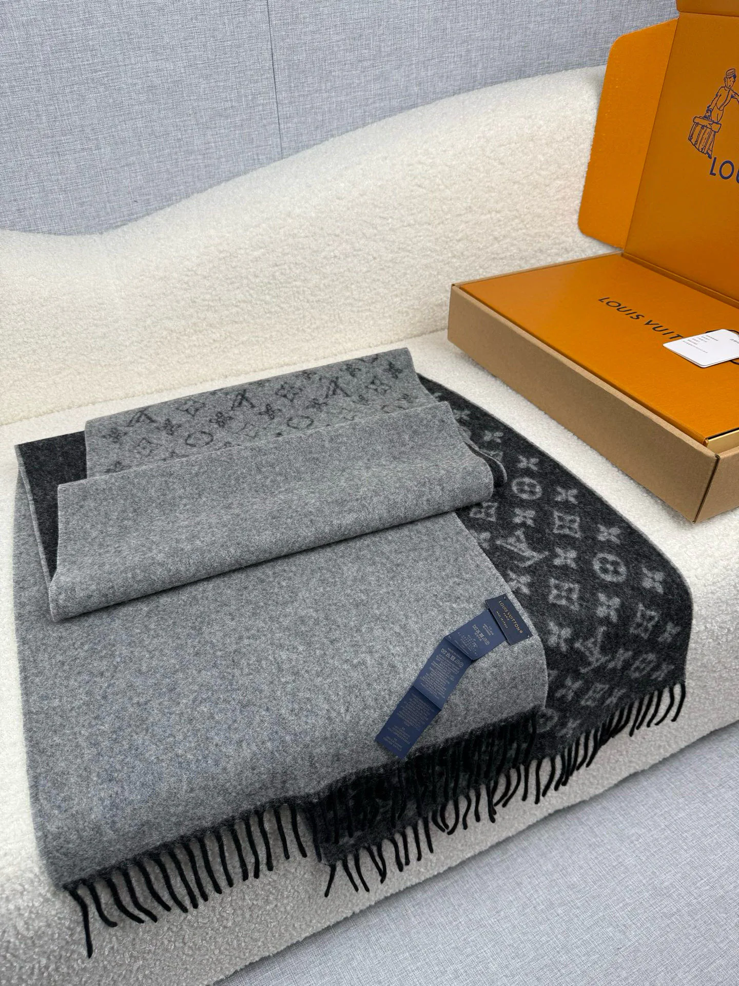 Шарфы Louis Vuitton 692782