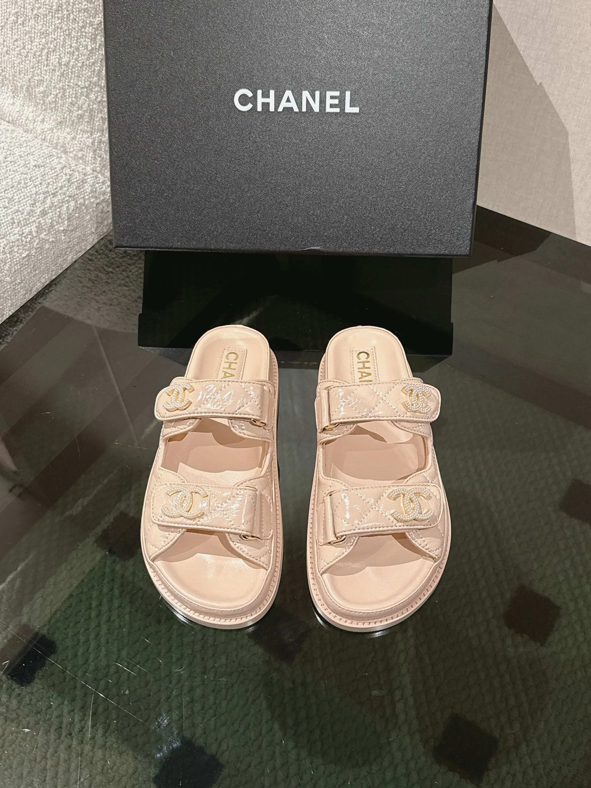 Сандалии Женские Chanel 11353660