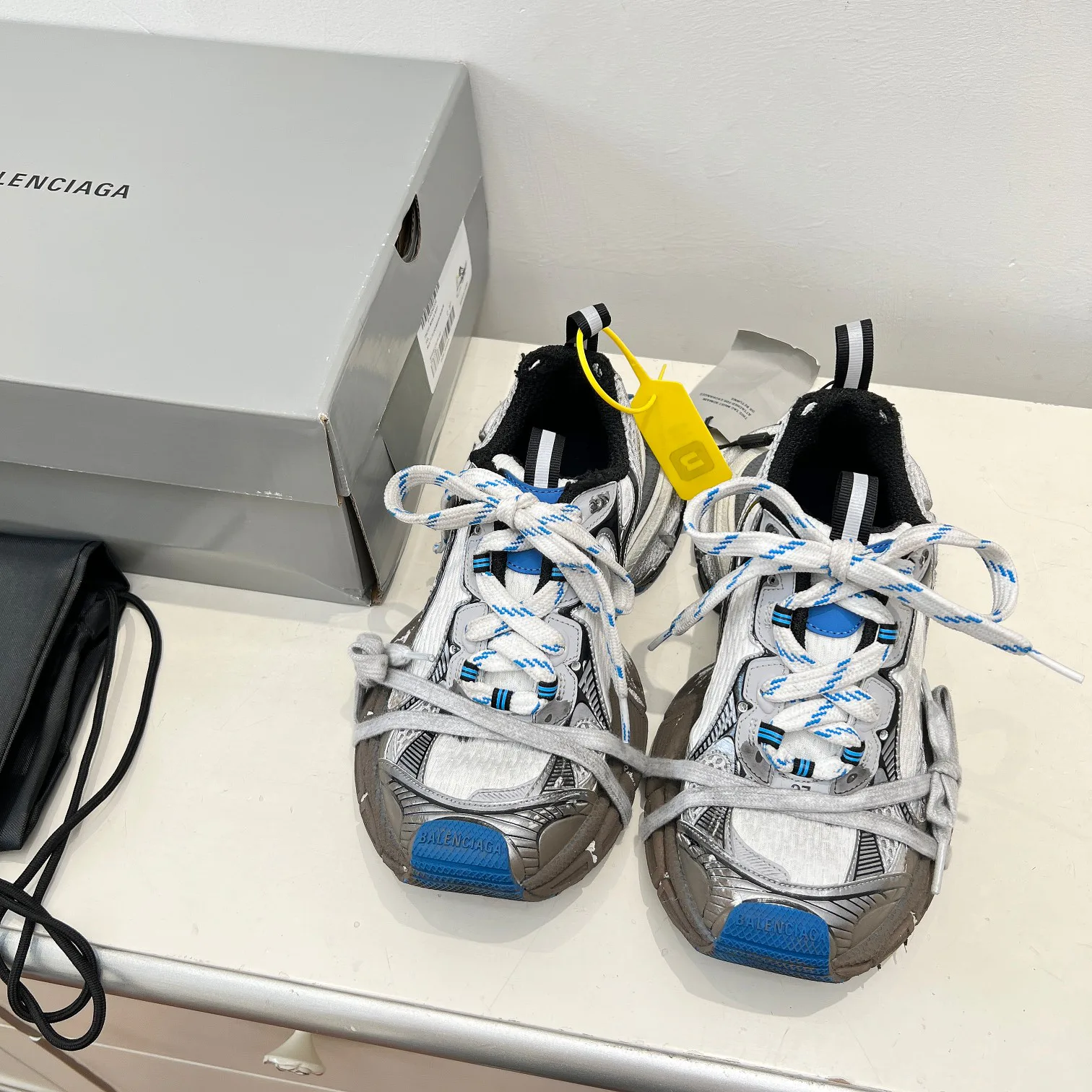 Кроссовки Женские Balenciaga 6606303