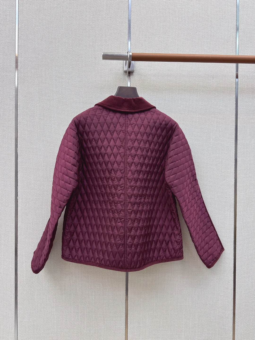 Куртки И Пуховики Женские Burberry 18225620