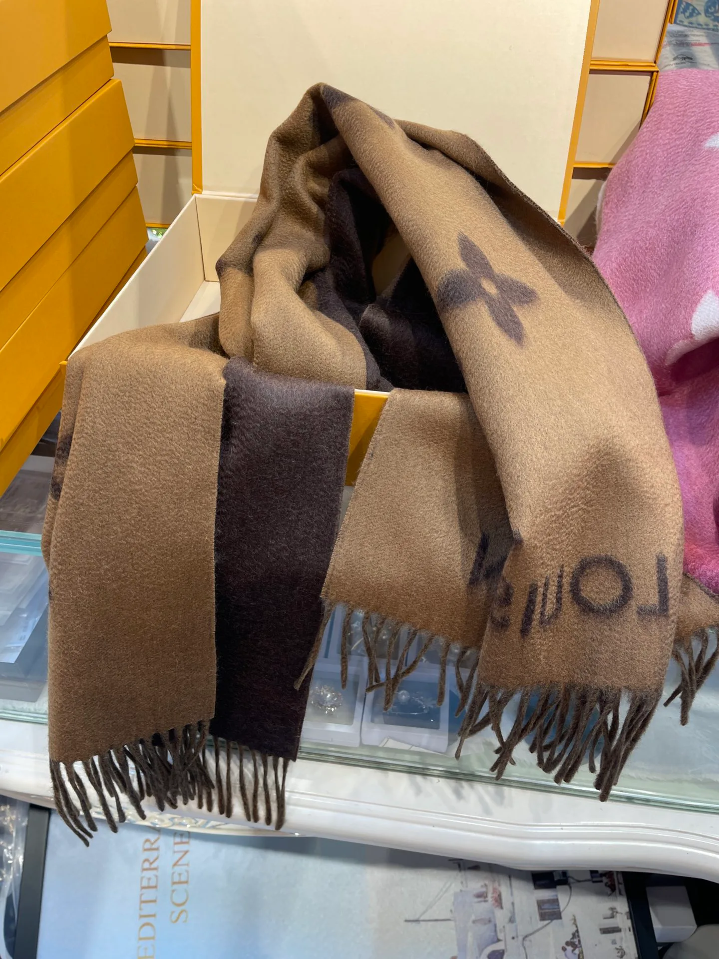 Шарфы Louis Vuitton 1437099