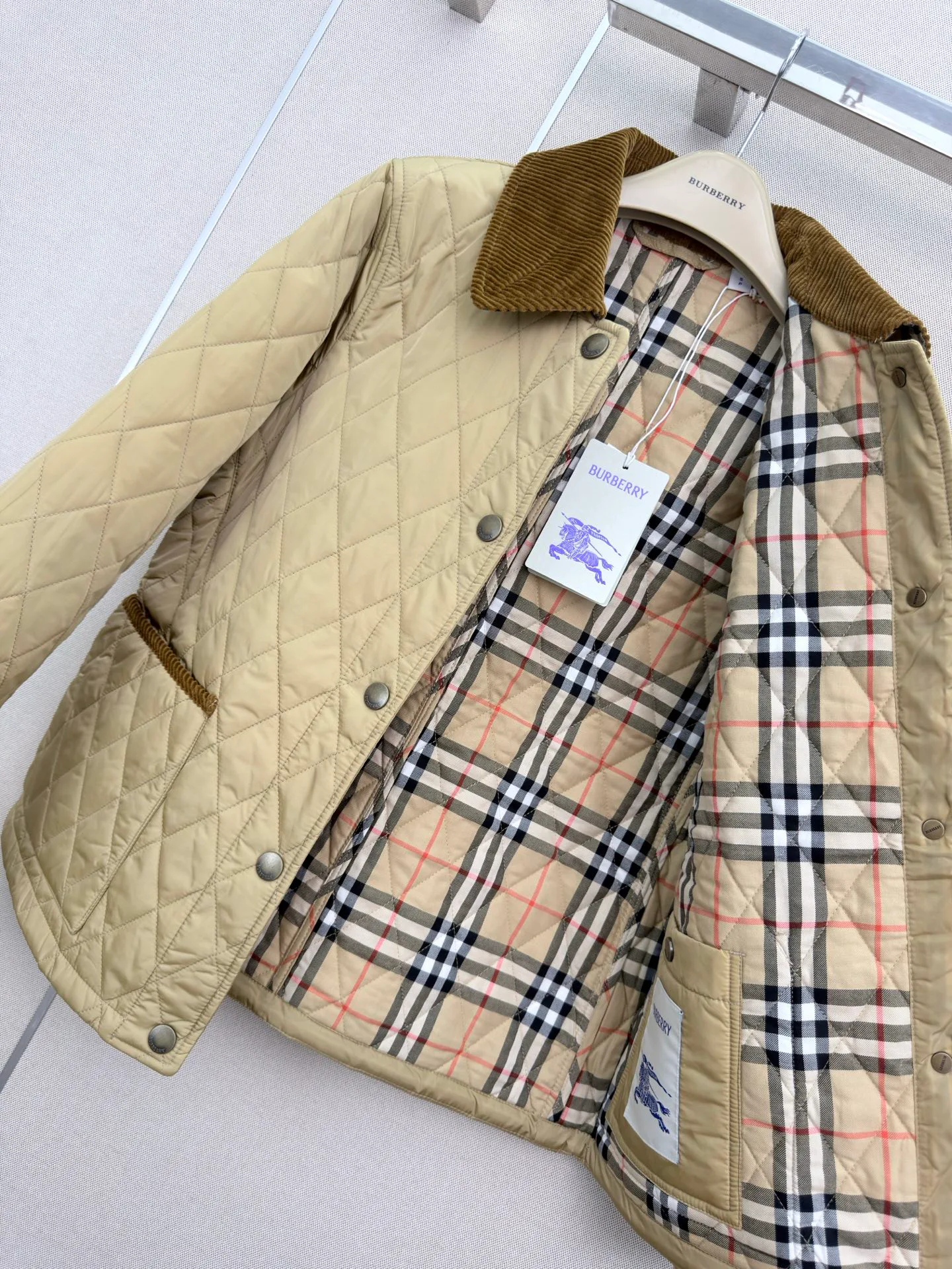 Куртки И Пуховики Женские Burberry 18056787