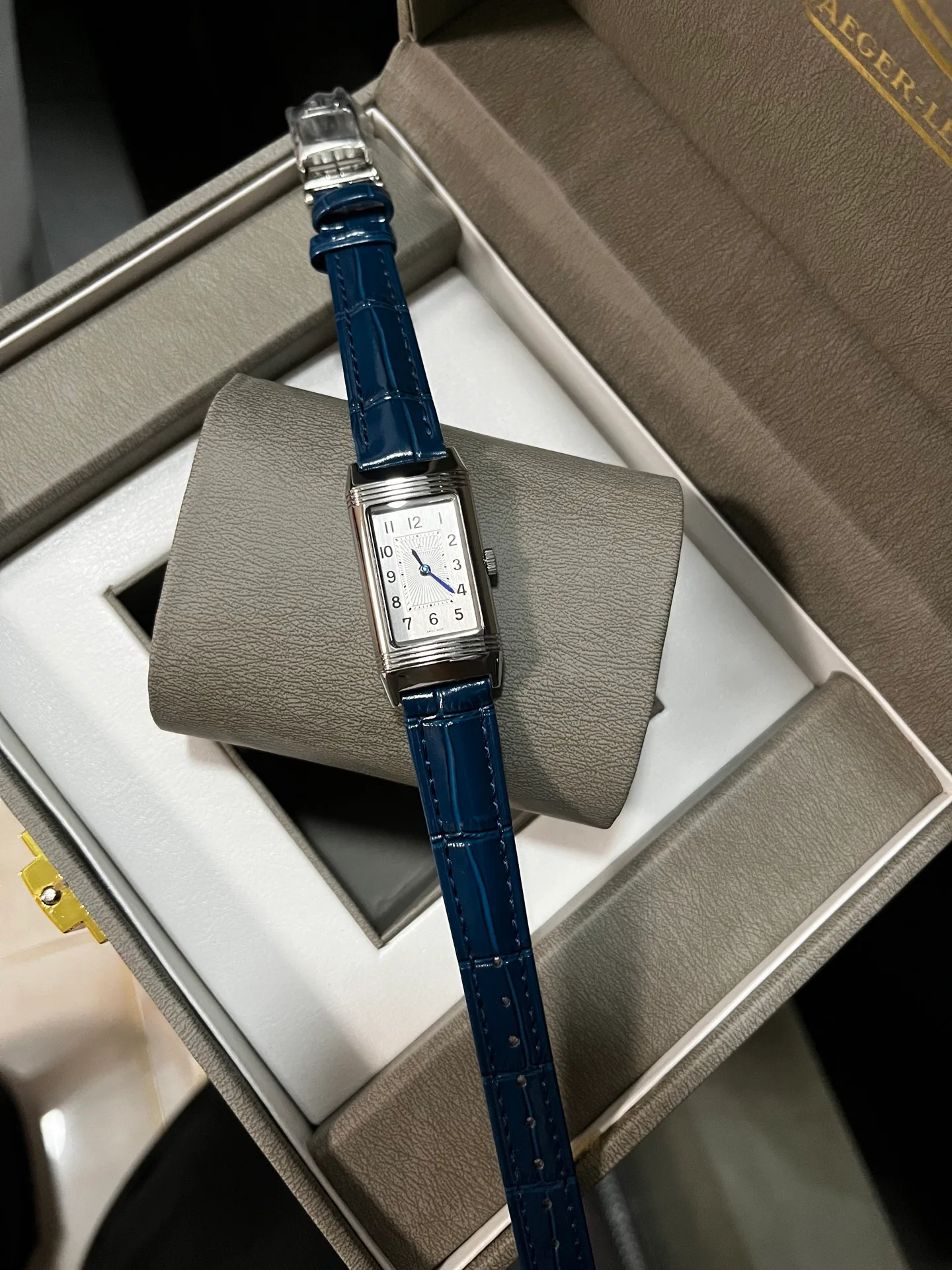 Часы Женские Jaeger-Lecoultre 1892160