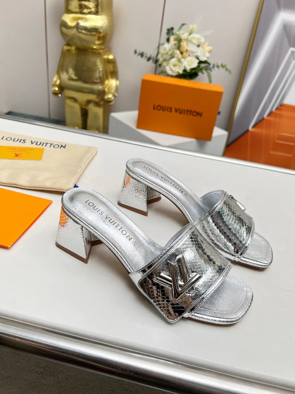 Сандалии Женские Louis Vuitton 9623624
