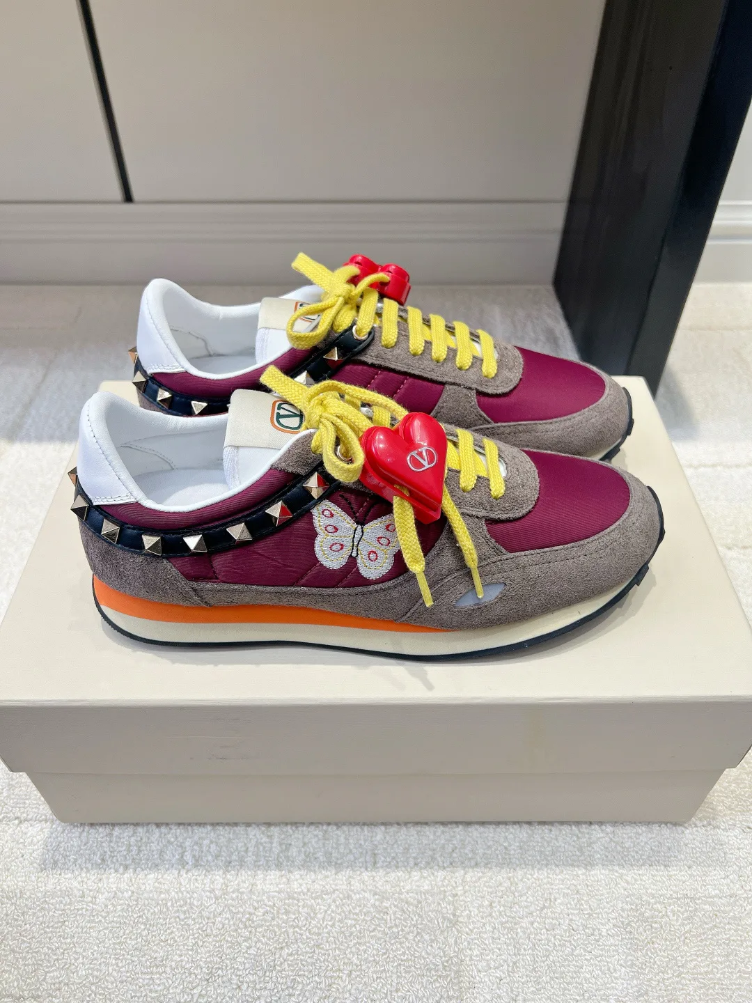 Кроссовки Женские Valentino 18436567