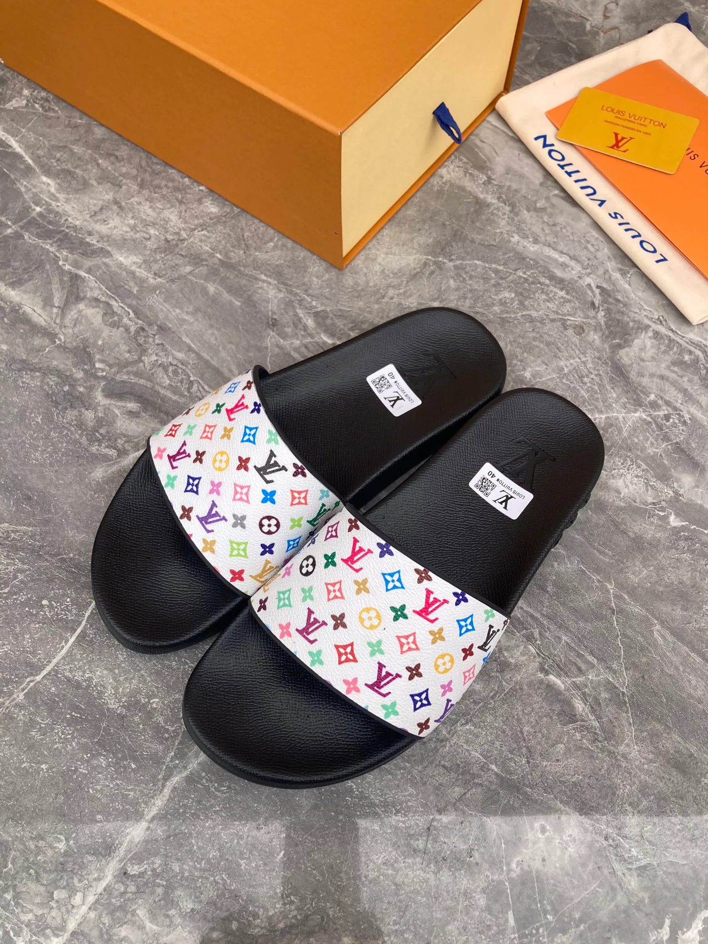 Шлепанцы Женские Louis Vuitton 5879843