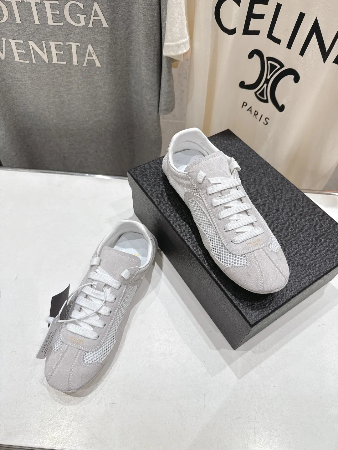 Кроссовки Женские Prada 11131880