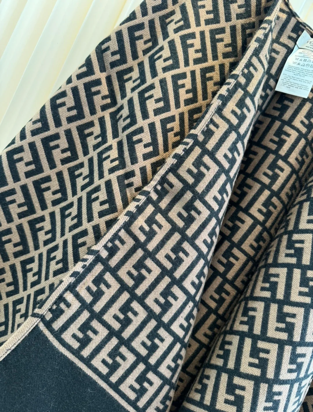 Шарфы Fendi 18627245