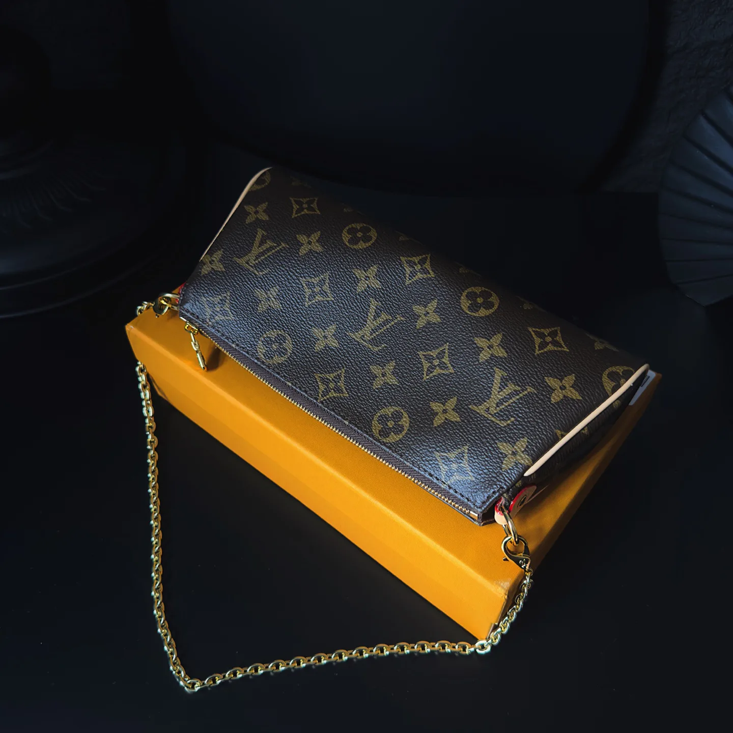 Классические Сумки Женские Louis Vuitton 923895