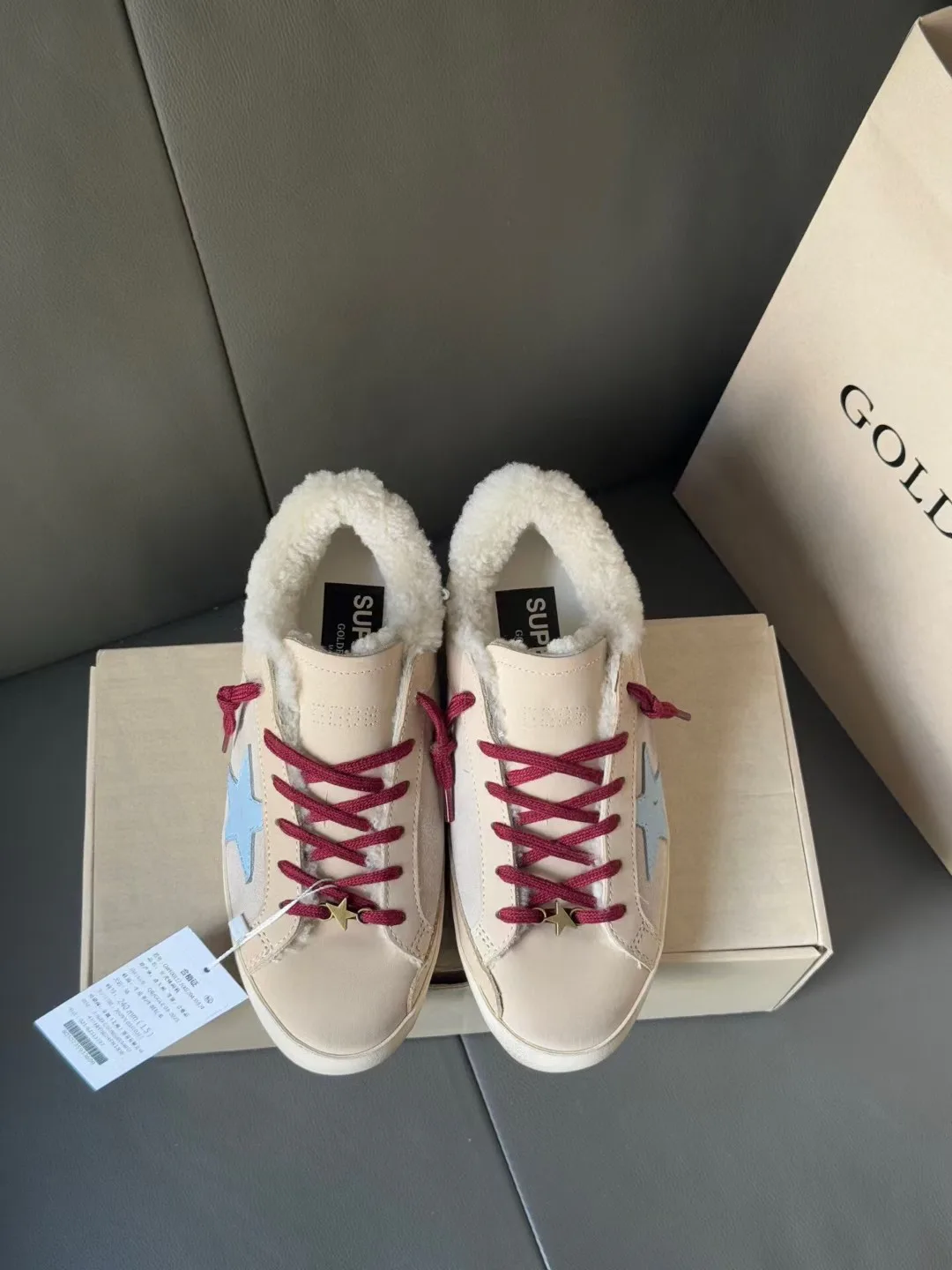 Кроссовки Женские Golden Goose 19193659