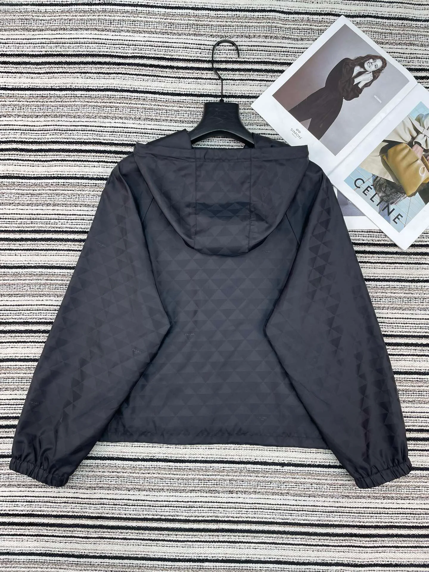 Куртки И Пуховики Женские Prada 9913939