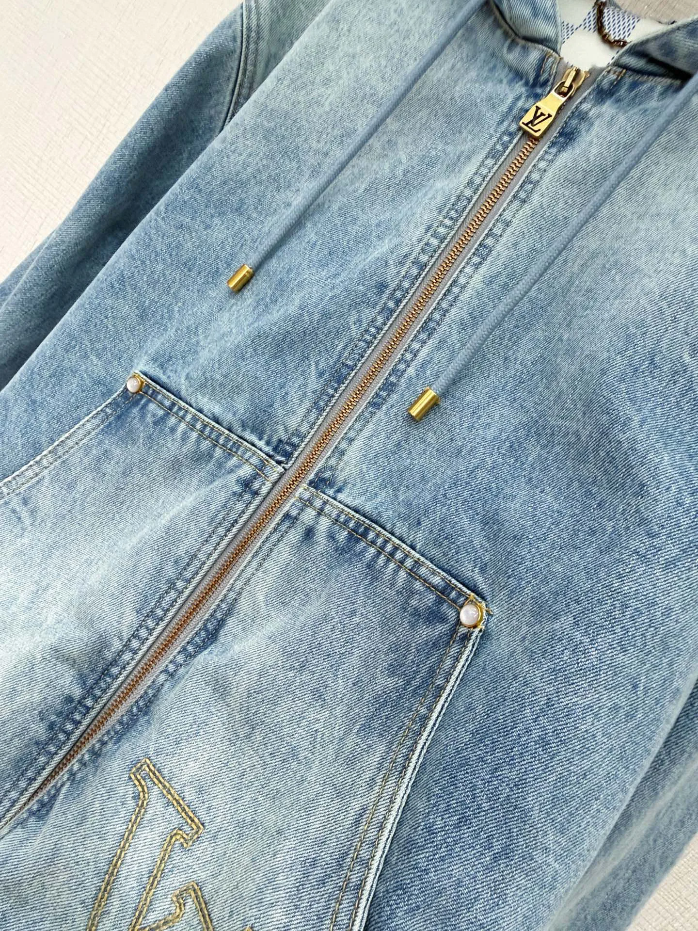 Куртки И Пуховики Женские Louis Vuitton 3859994