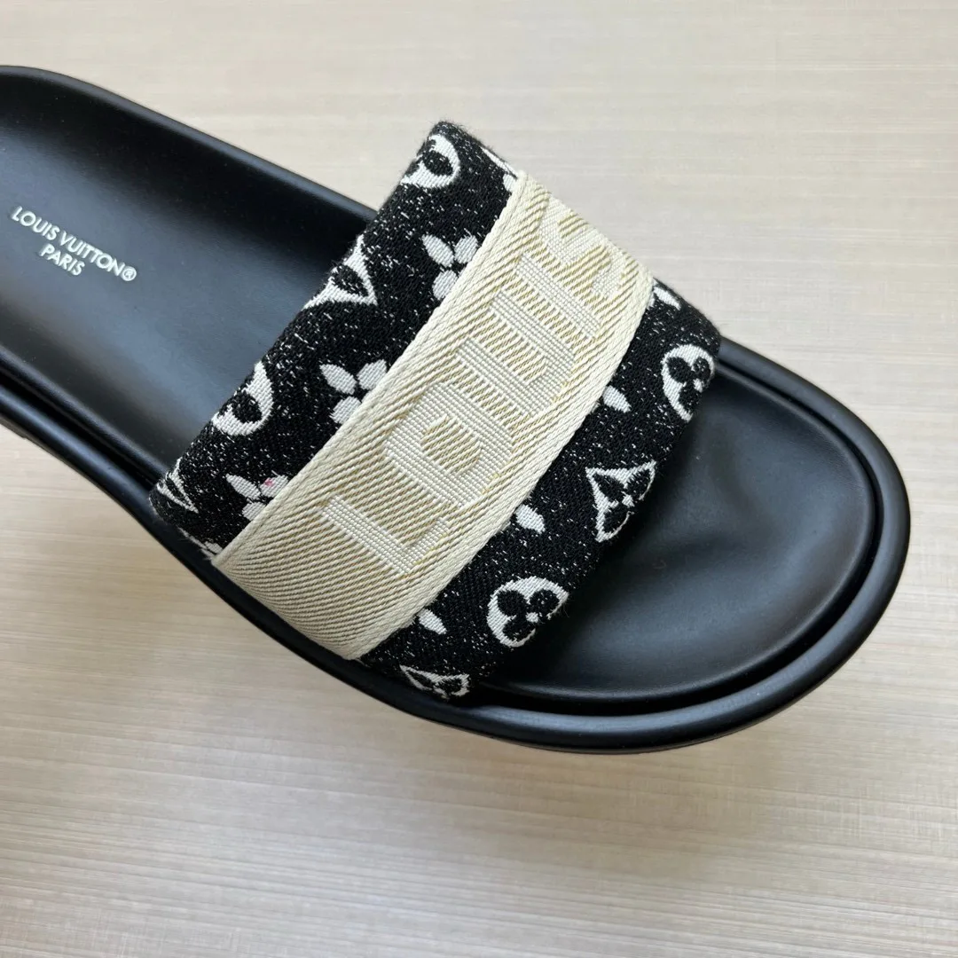 Шлепанцы Женские Louis Vuitton 9801518