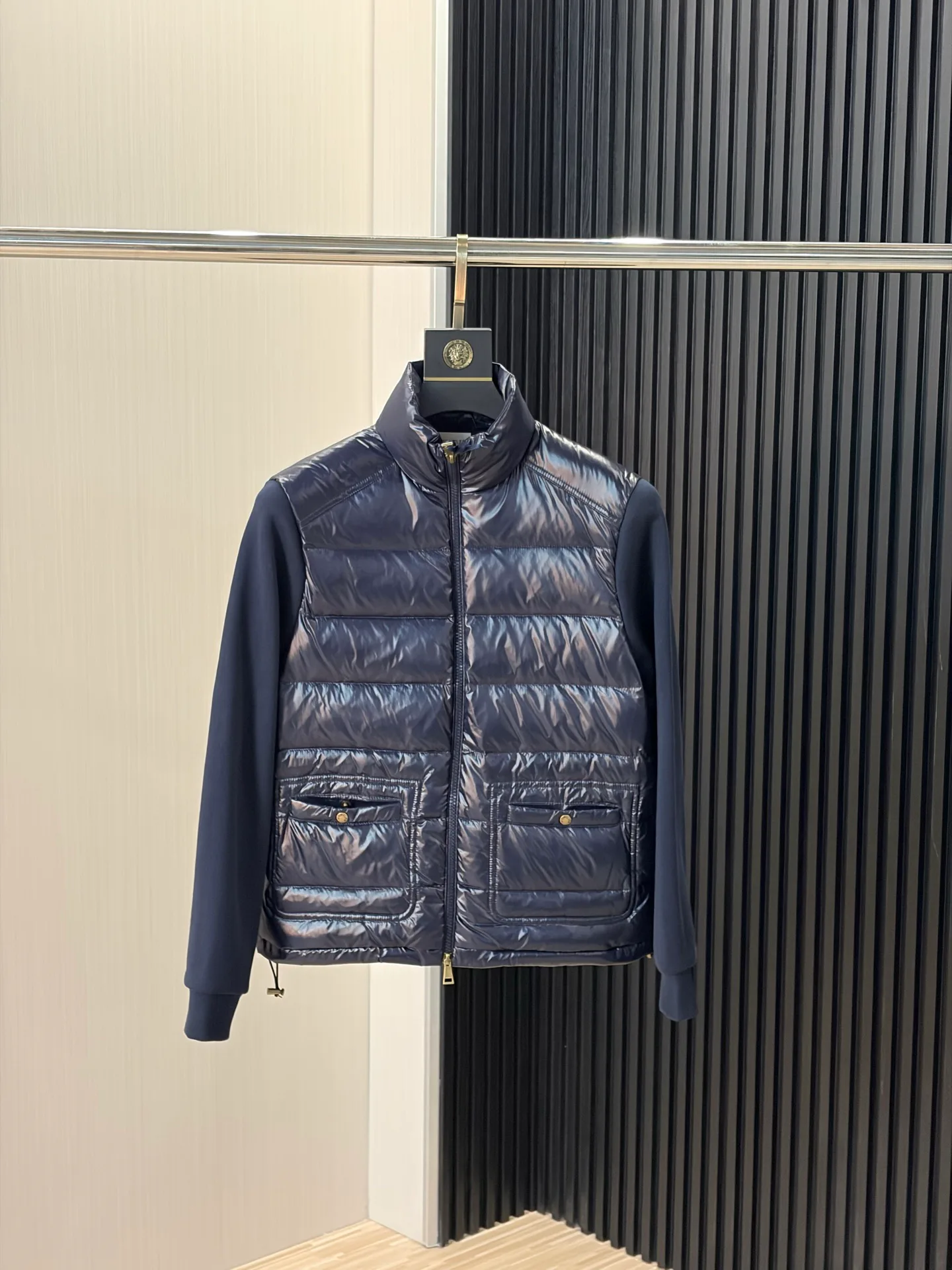Куртки И Пуховики Мужские Moncler 18231124