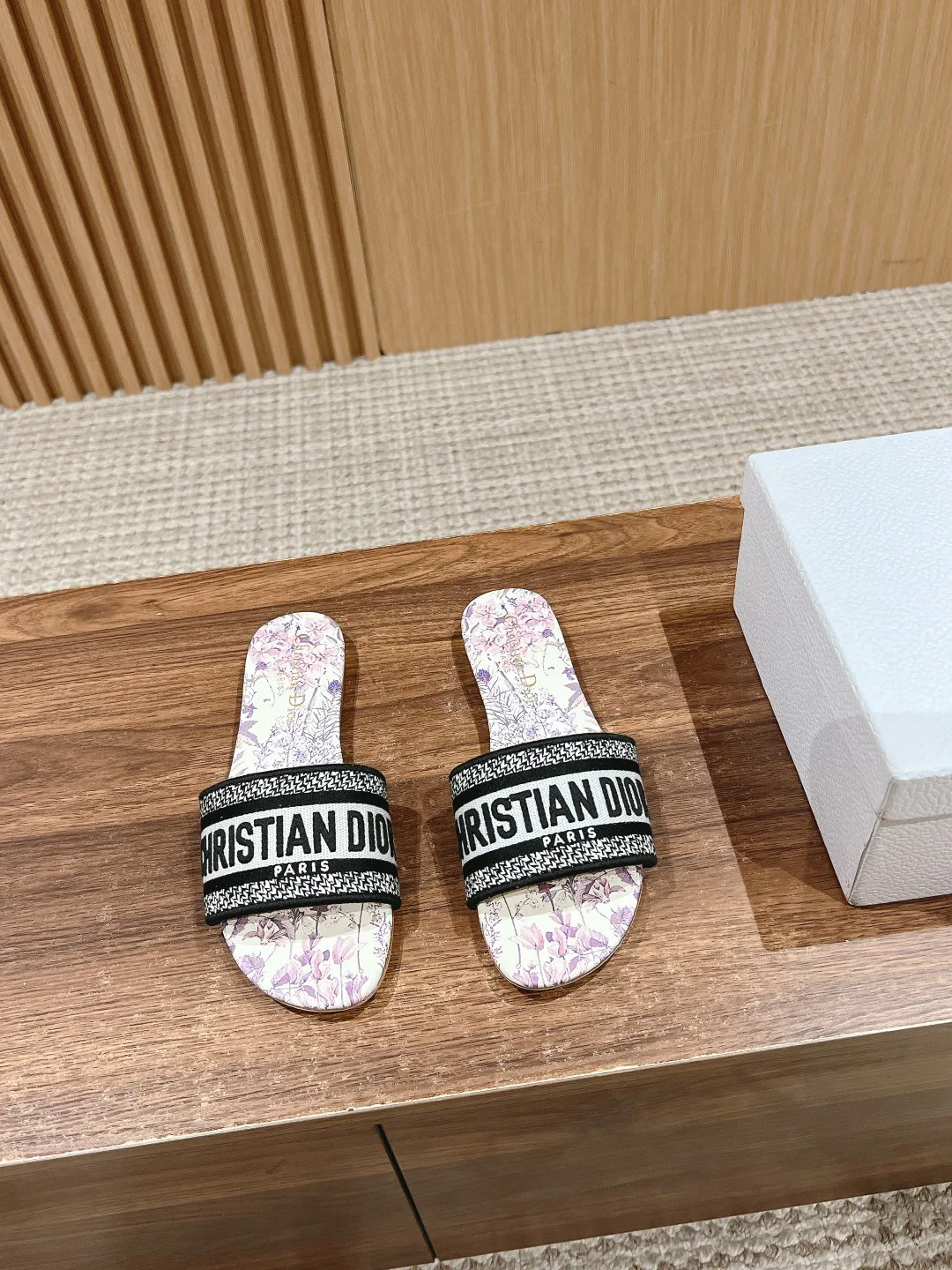 Шлепанцы Женские Christian Dior 11599903
