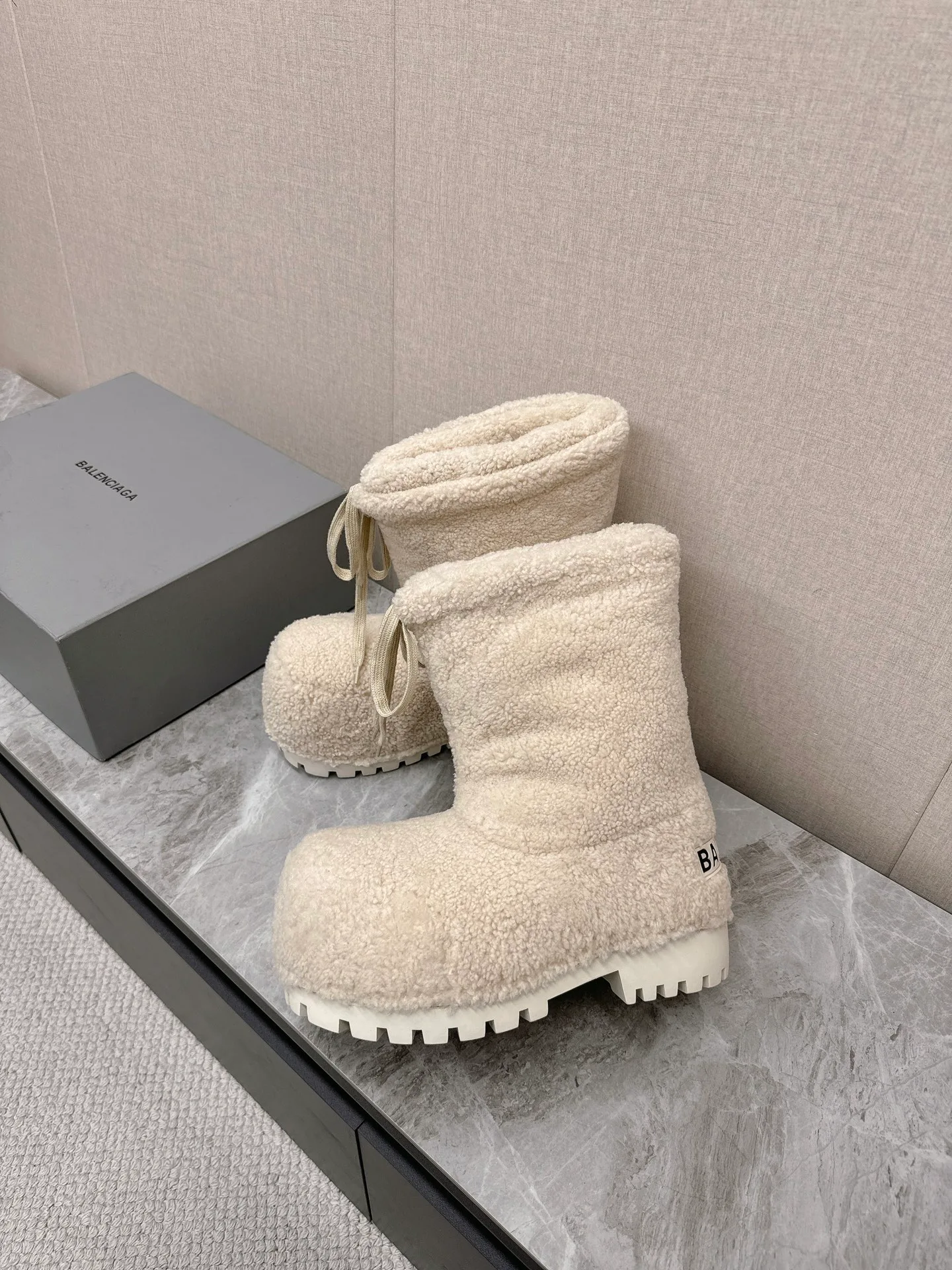 Угги Женские Balenciaga 18152906