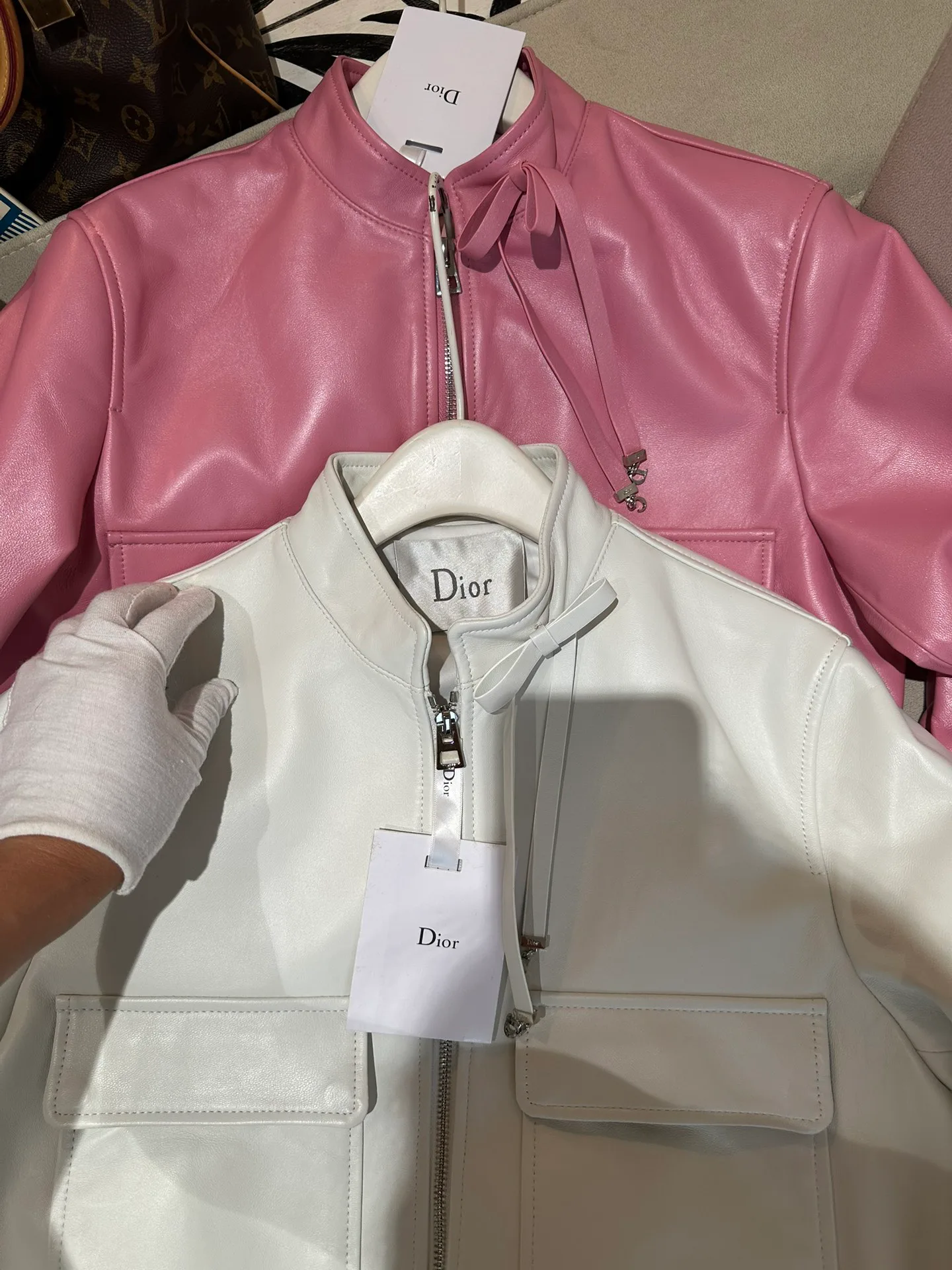 Кожаные Куртки И Дублёнки Женские Christian Dior 11679777