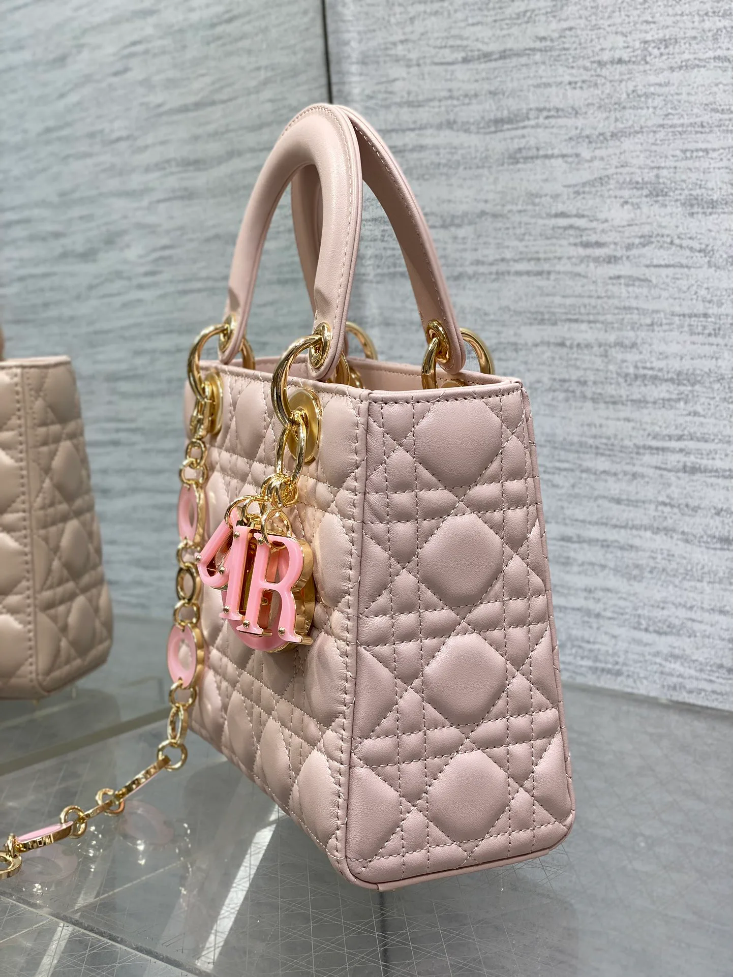 Классические Сумки Женские Christian Dior 13414277