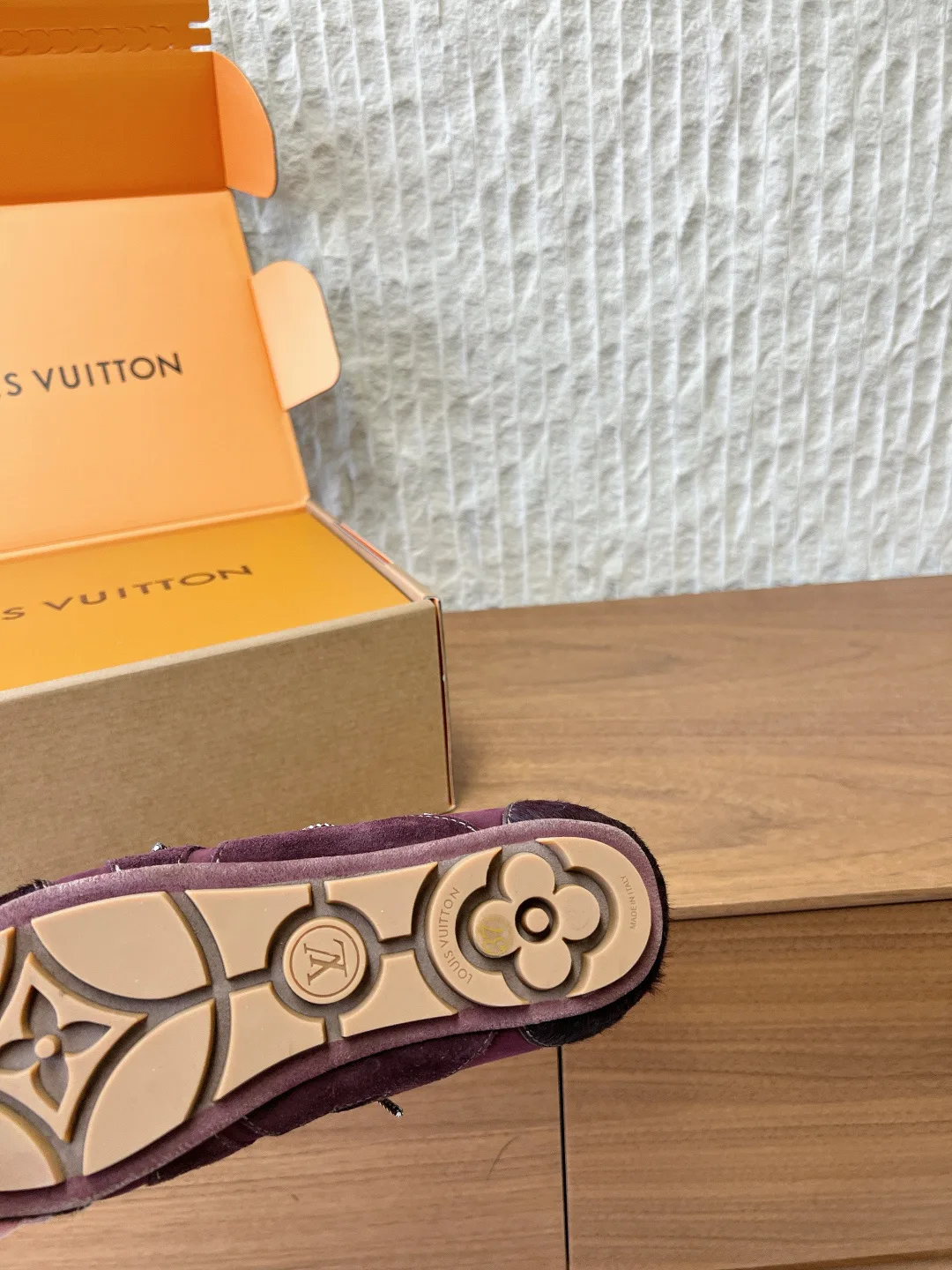 Кроссовки Женские Louis Vuitton 1333013