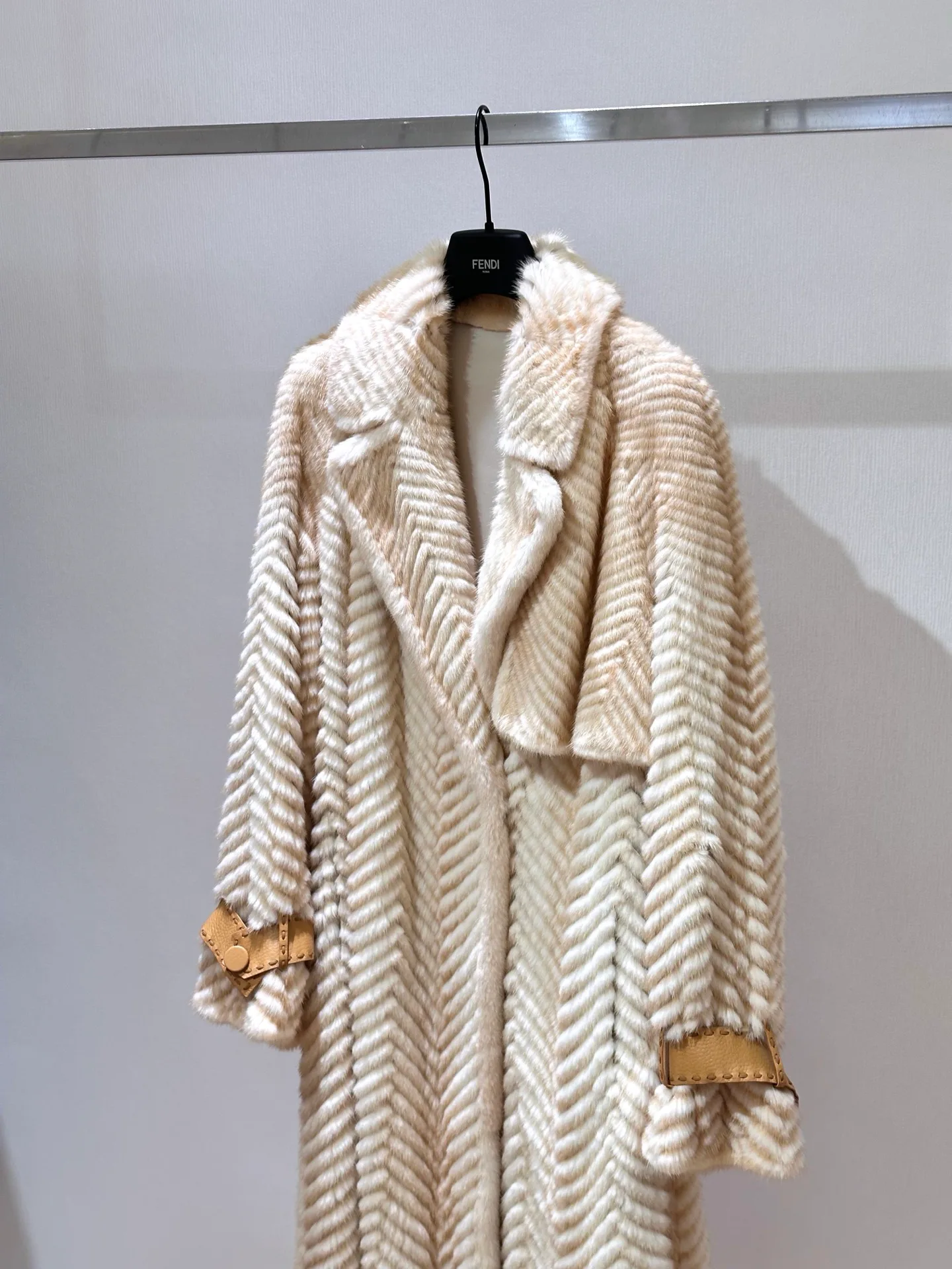 Шубы Женские Fendi 1325733