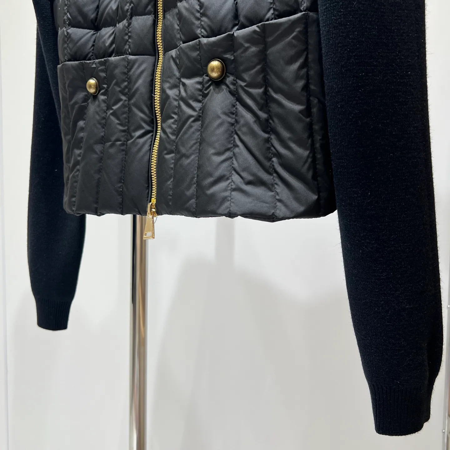 Куртки И Пуховики Женские Moncler 18174917