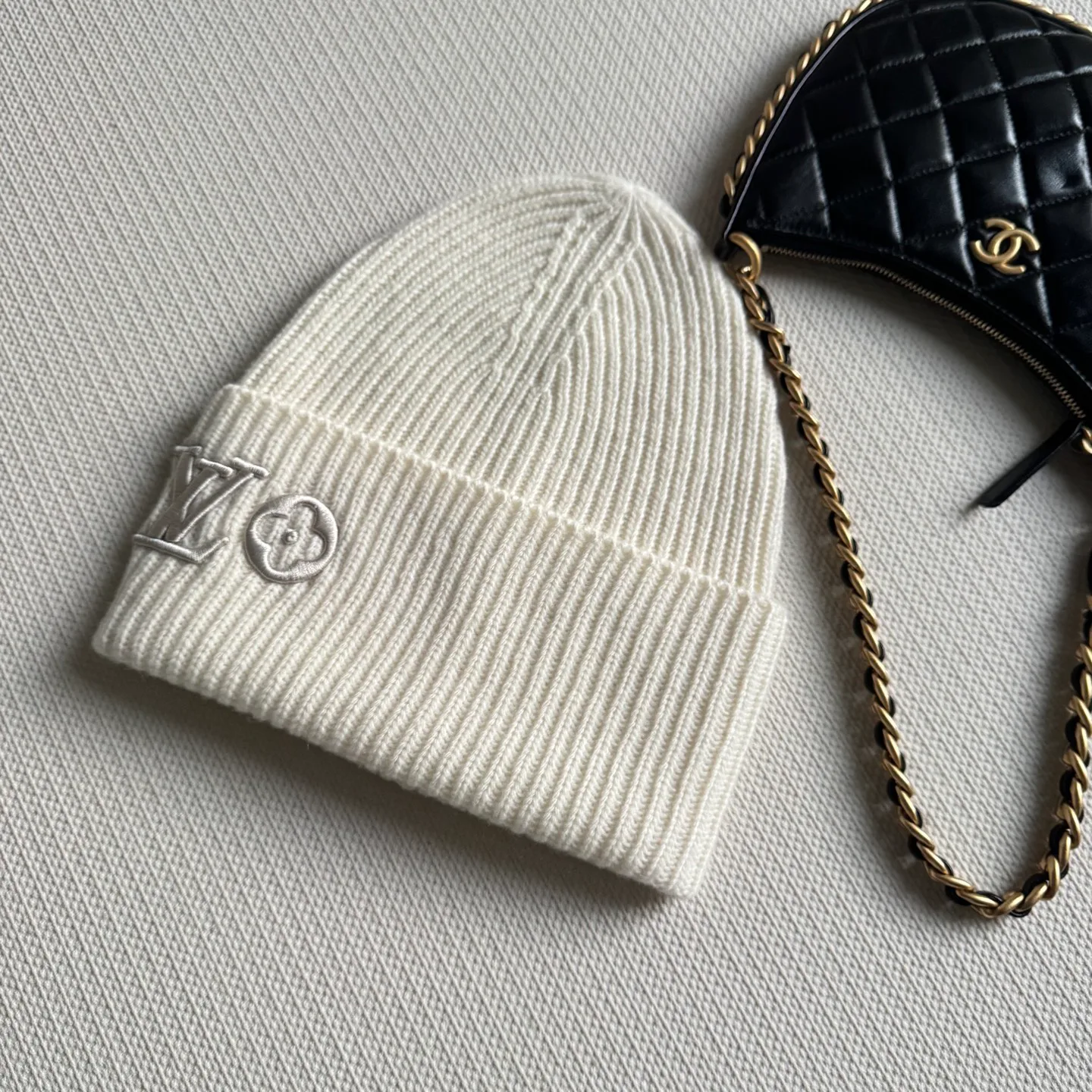 Головные Уборы Louis Vuitton 1412345