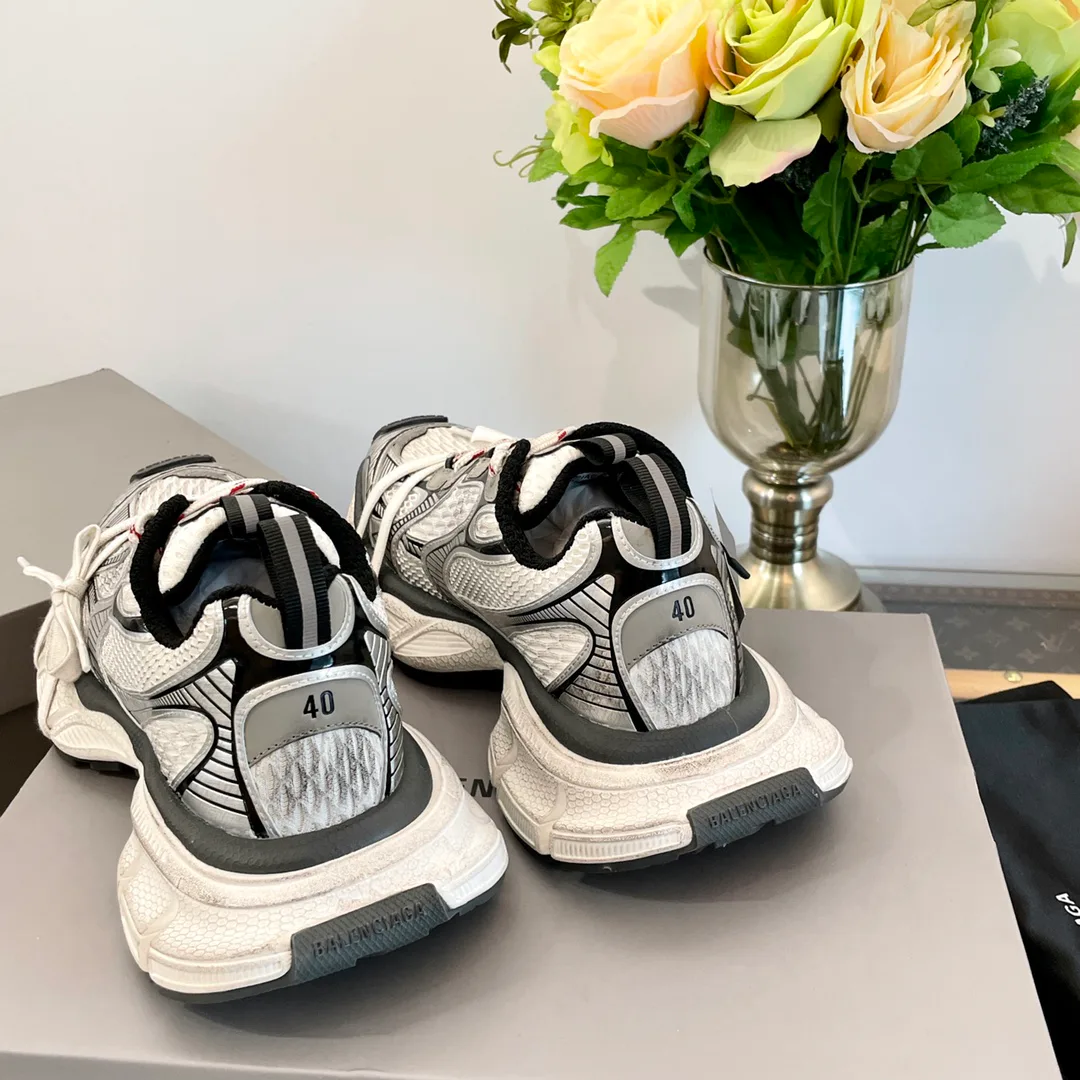 Кроссовки Женские Balenciaga 12656319