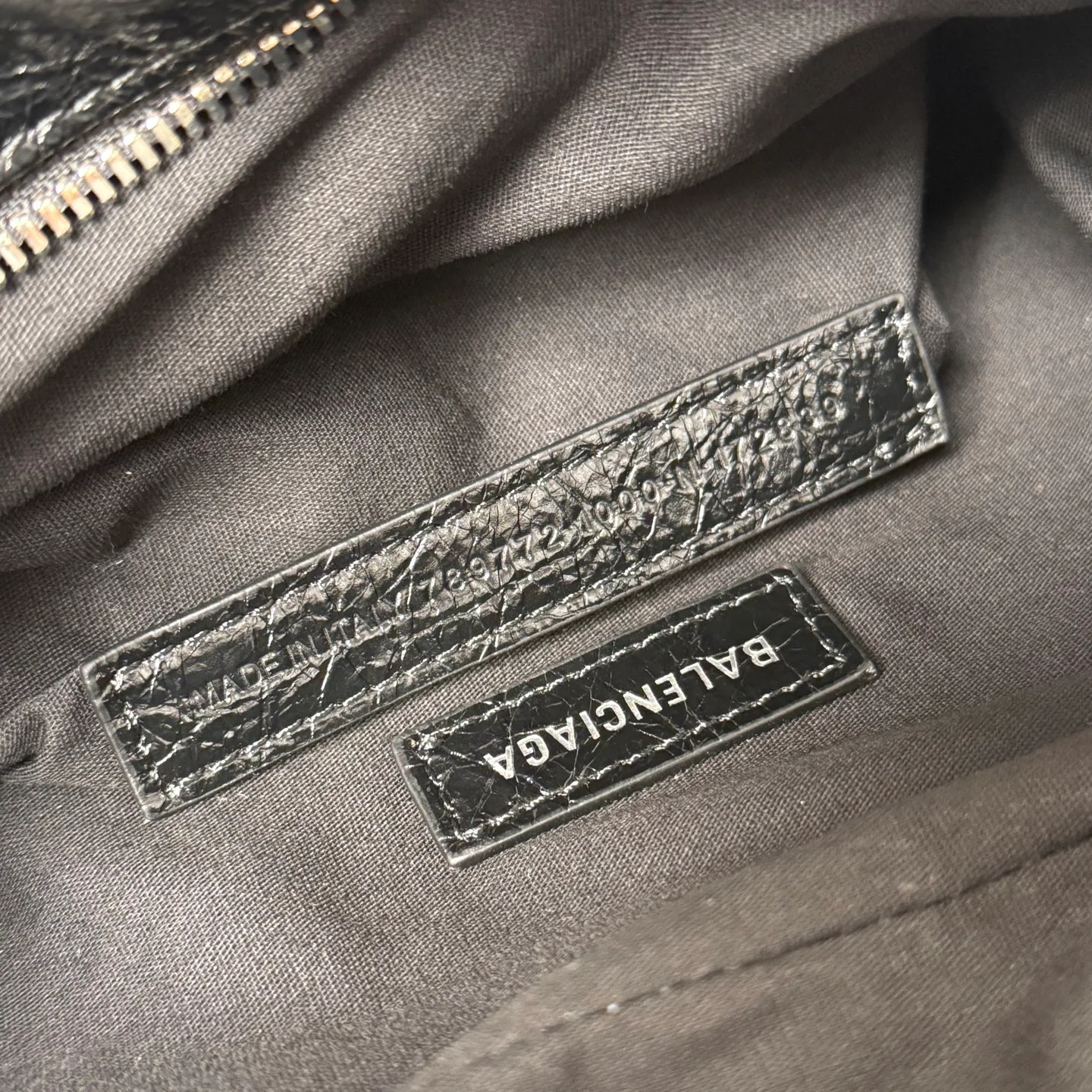 Сумки На Ремне Женские Balenciaga 1221088