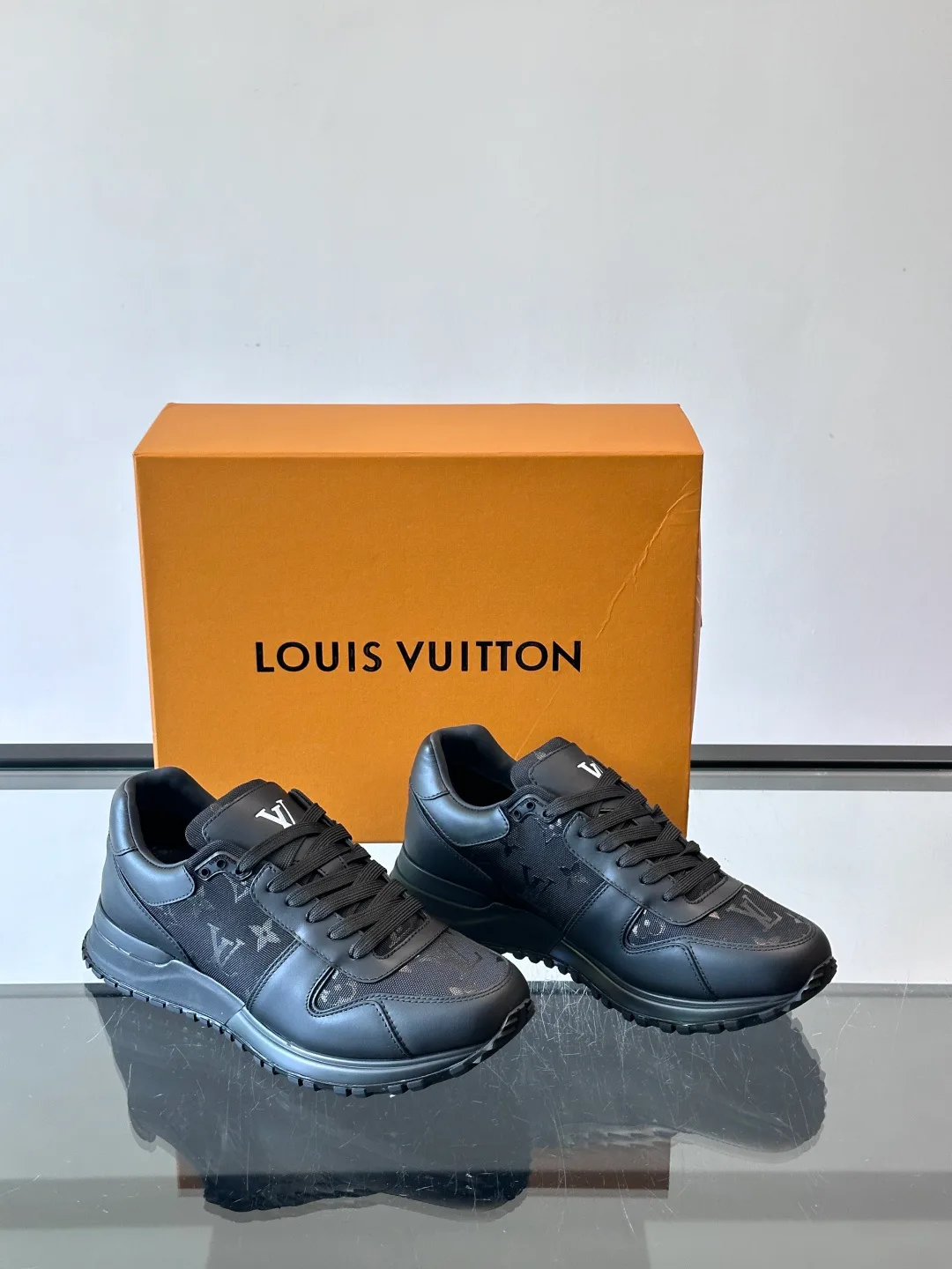 Кроссовки Мужские Louis Vuitton 1269658