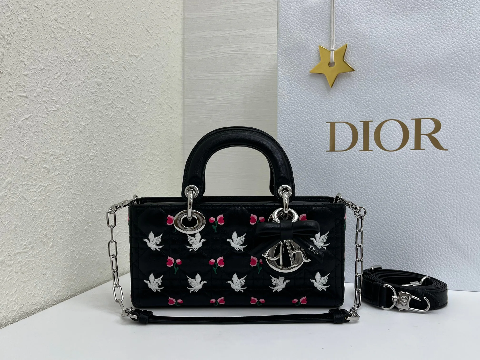 Классические Сумки Женские Christian Dior 17407058