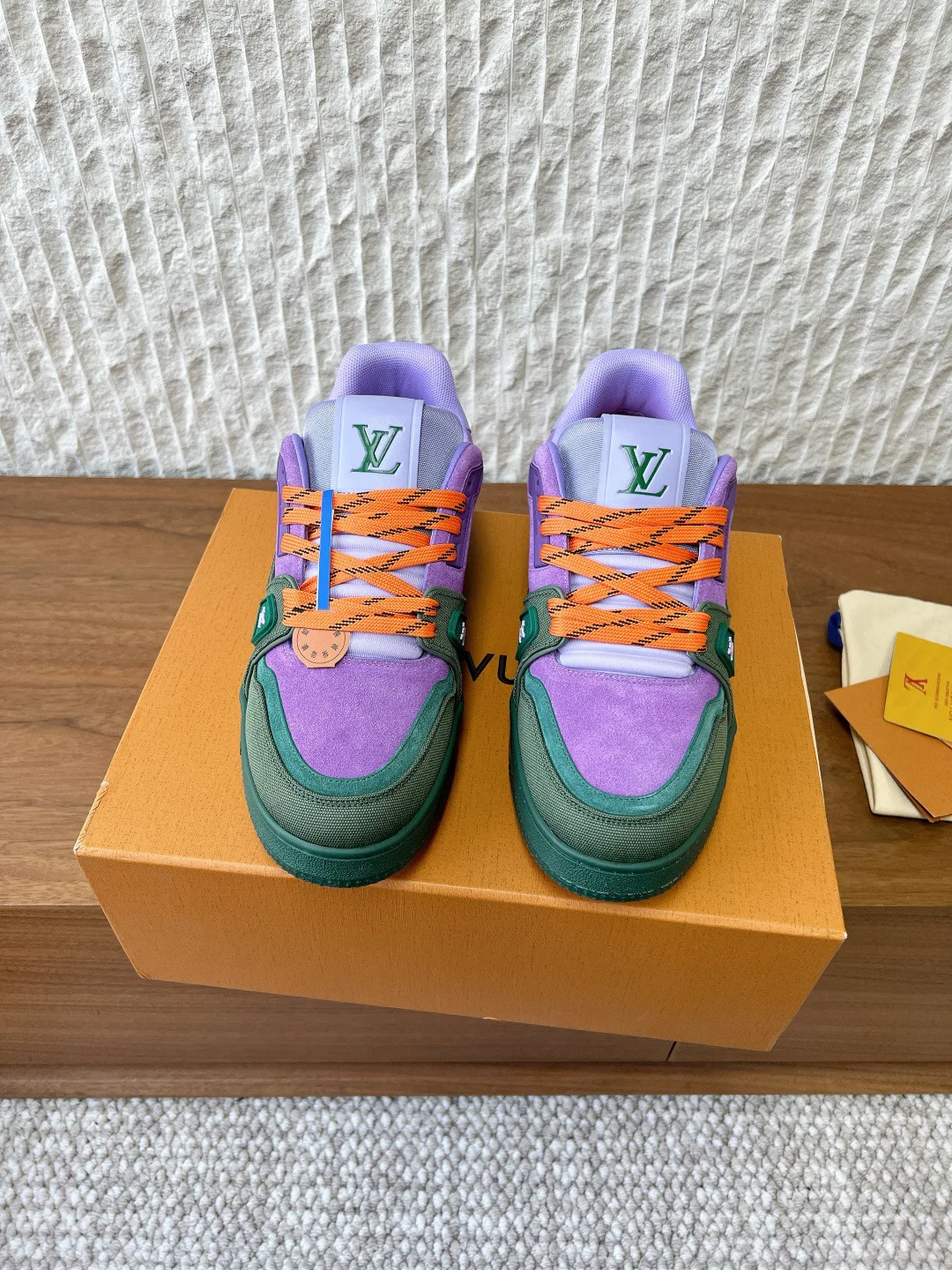 Кроссовки Женские Louis Vuitton 9885138