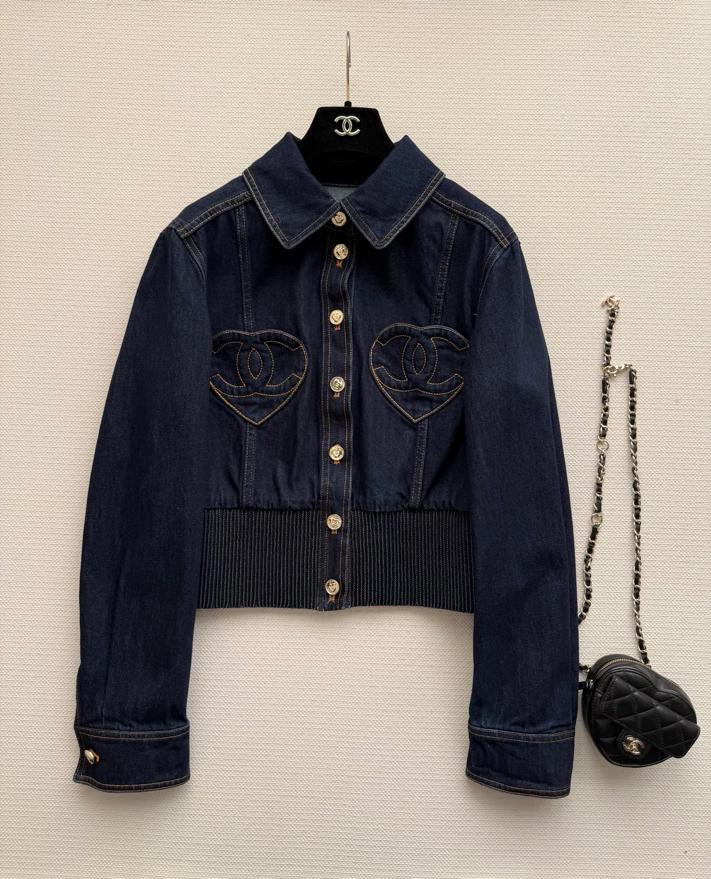 Куртки И Пуховики Женские Chanel 5072625