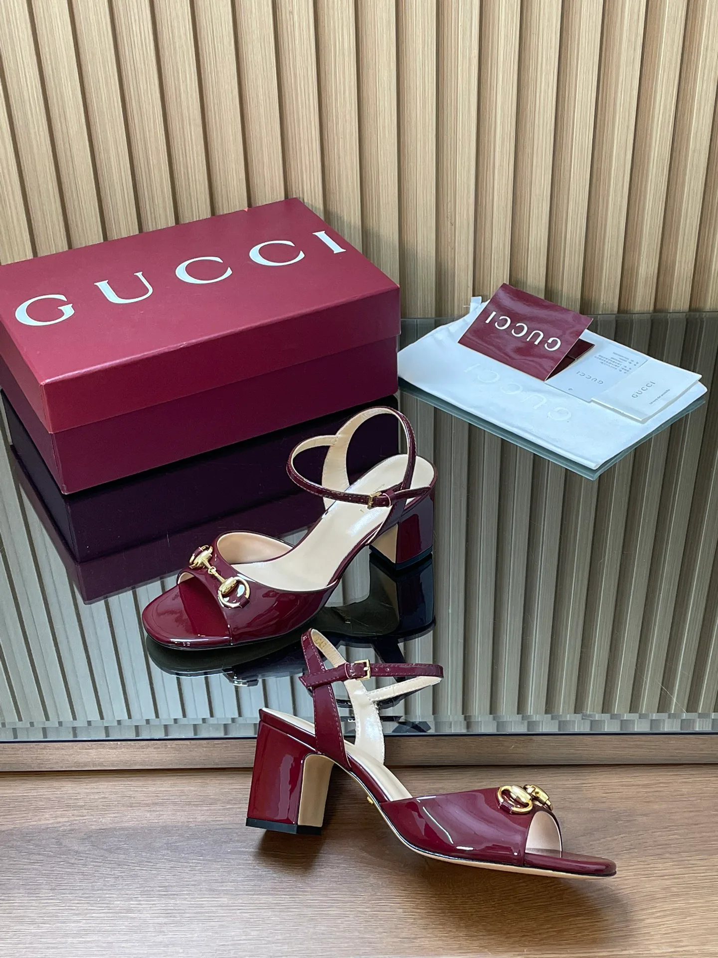 Босоножки Женские Gucci 11616294