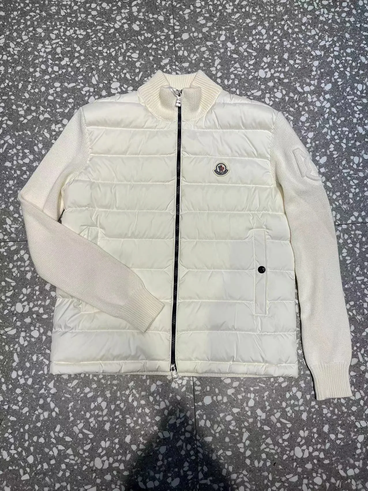 Куртки И Пуховики Мужские Moncler 17542616