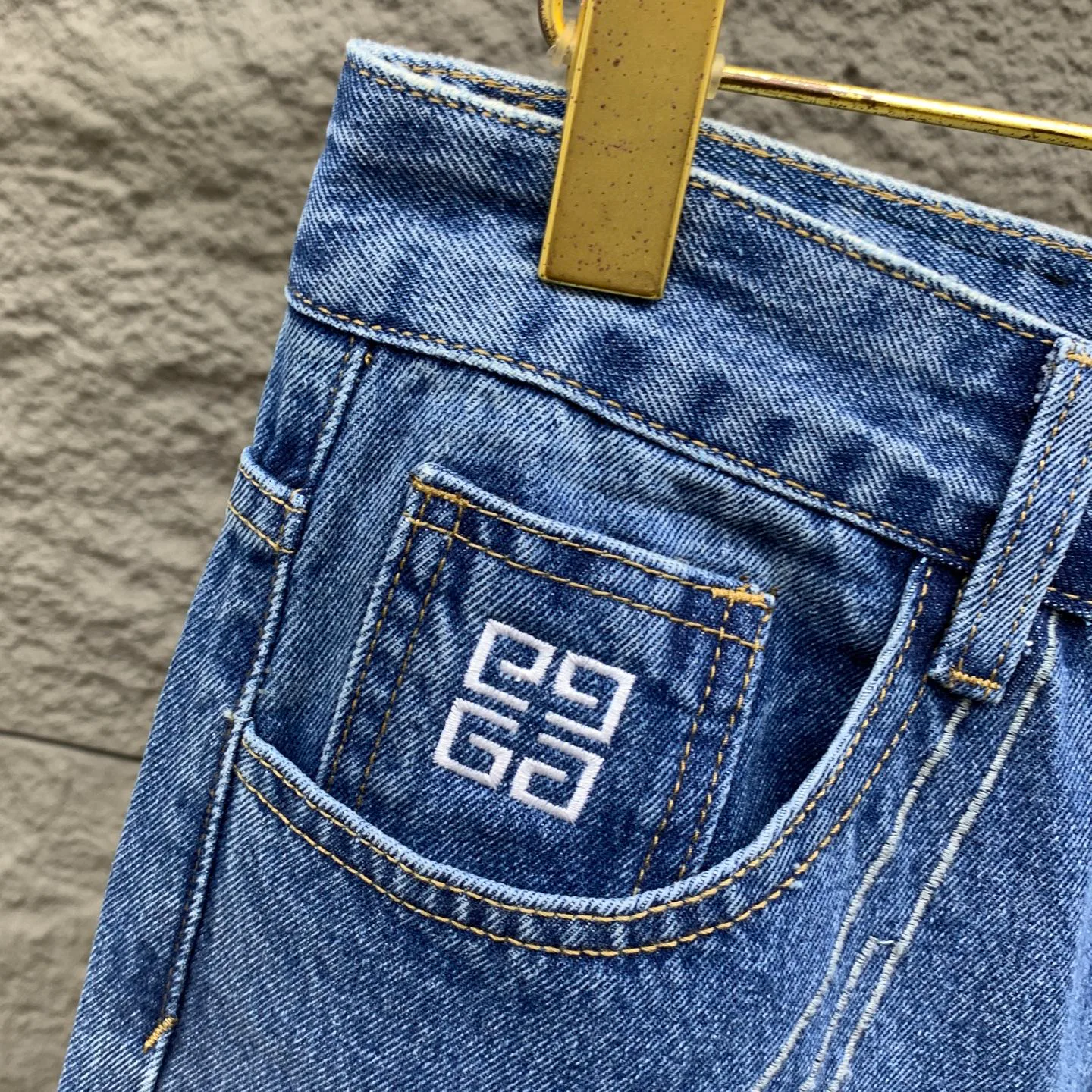 Джинсы Мужские Givenchy 18296269