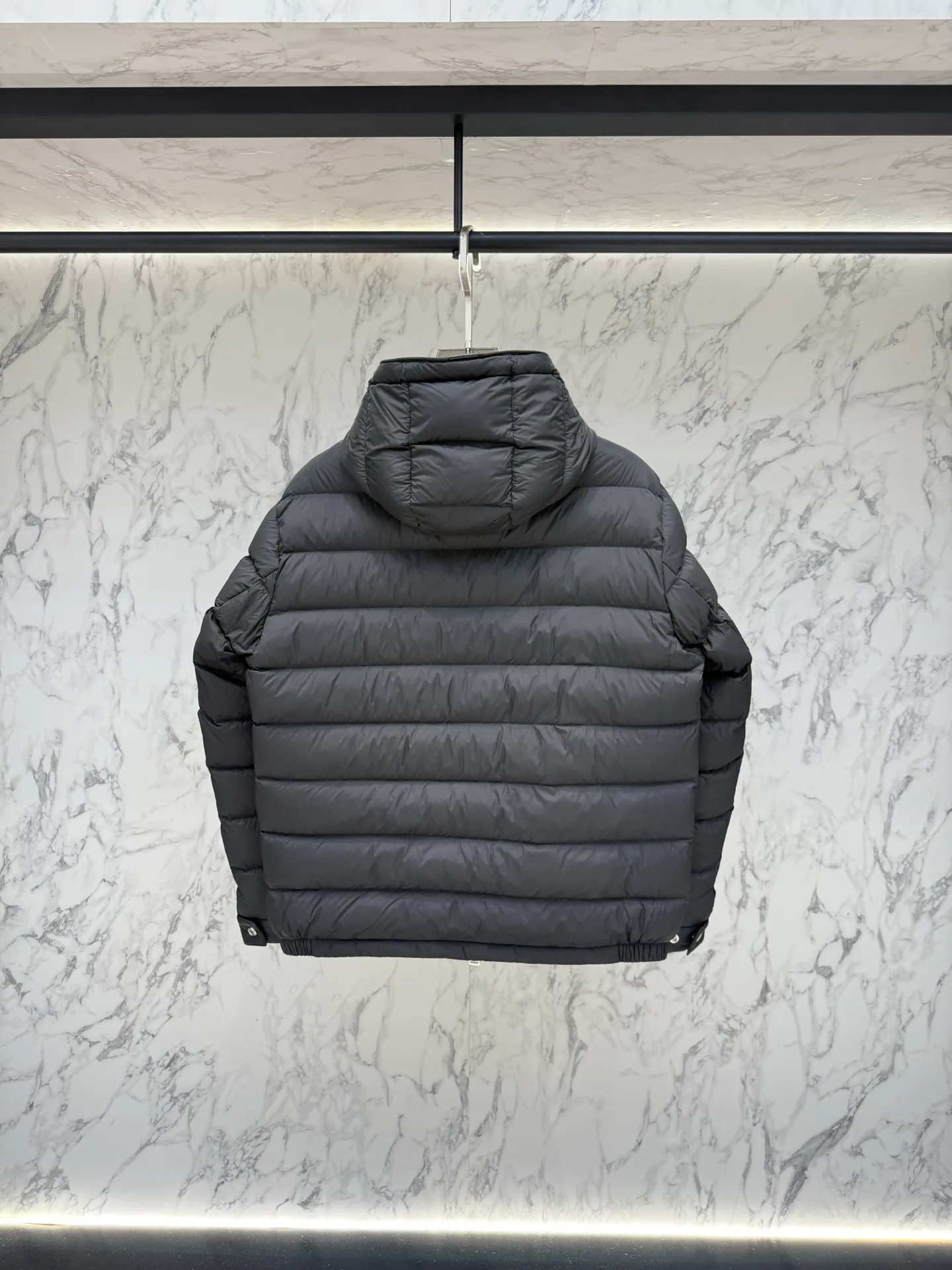 Куртки И Пуховики Мужские Moncler 18188342