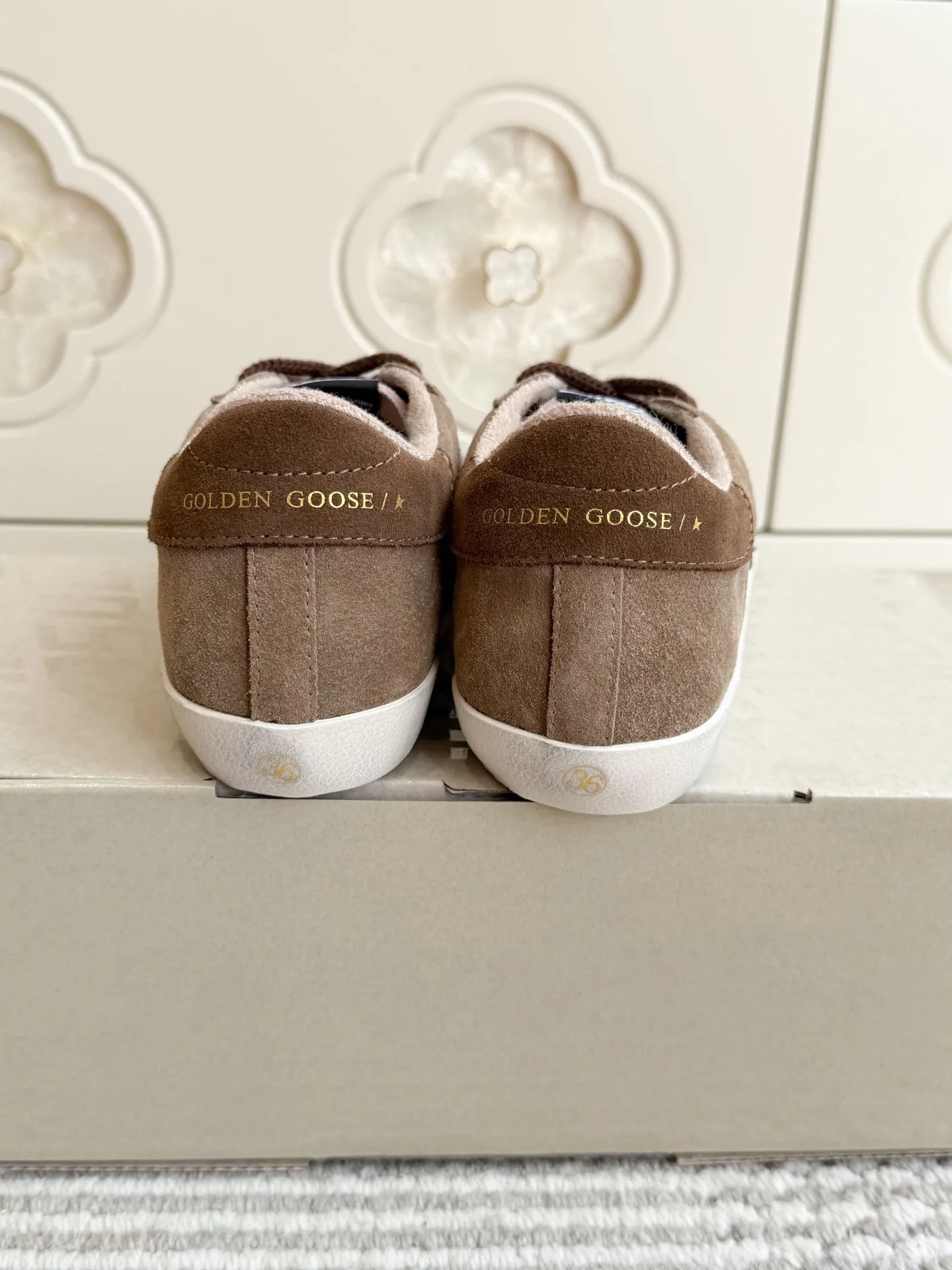 Кроссовки Женские Golden Goose 18360503