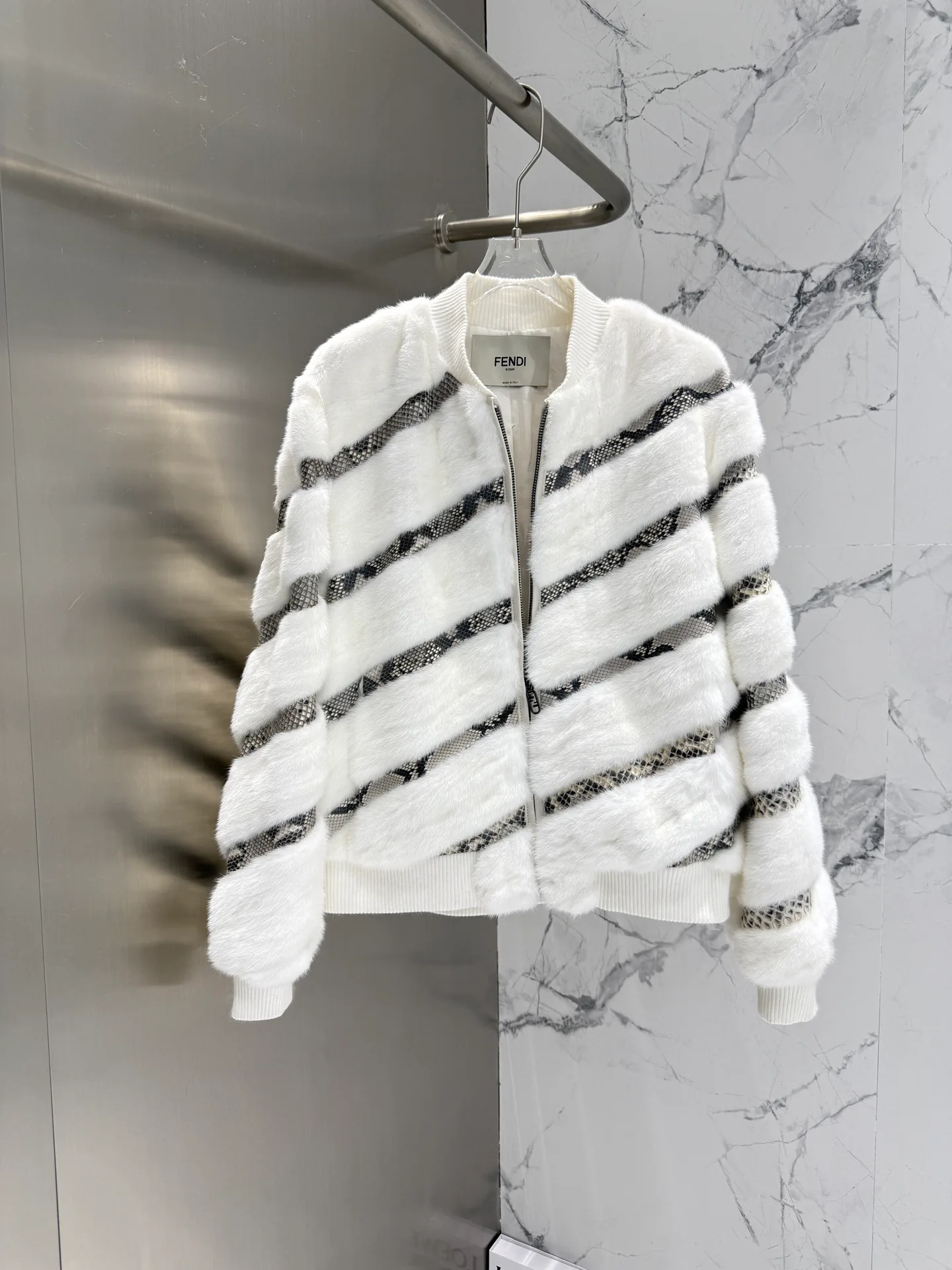 Куртки И Пуховики Женские Fendi 855746